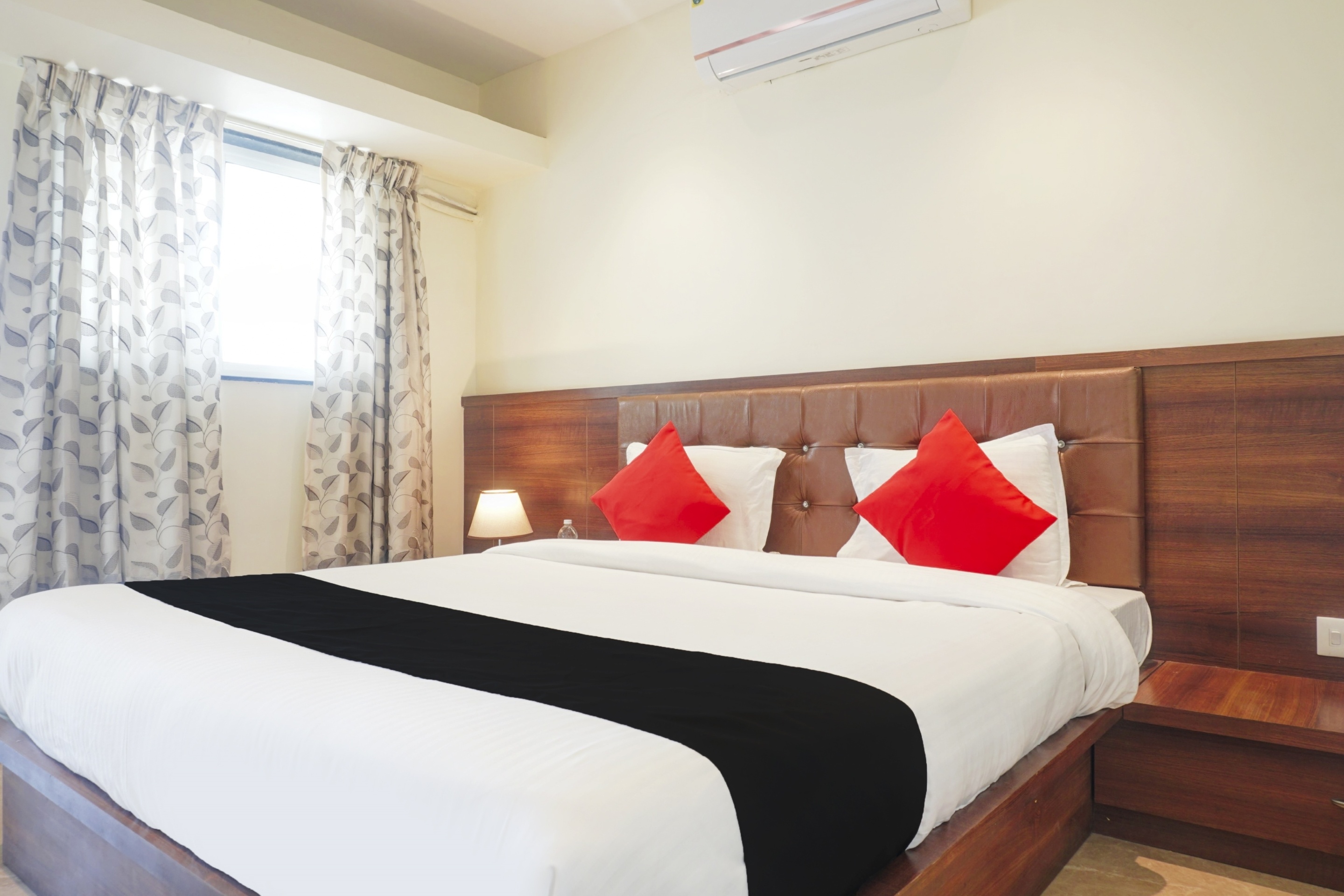 Capital O 72870 Hotel Chaitanya Executive
