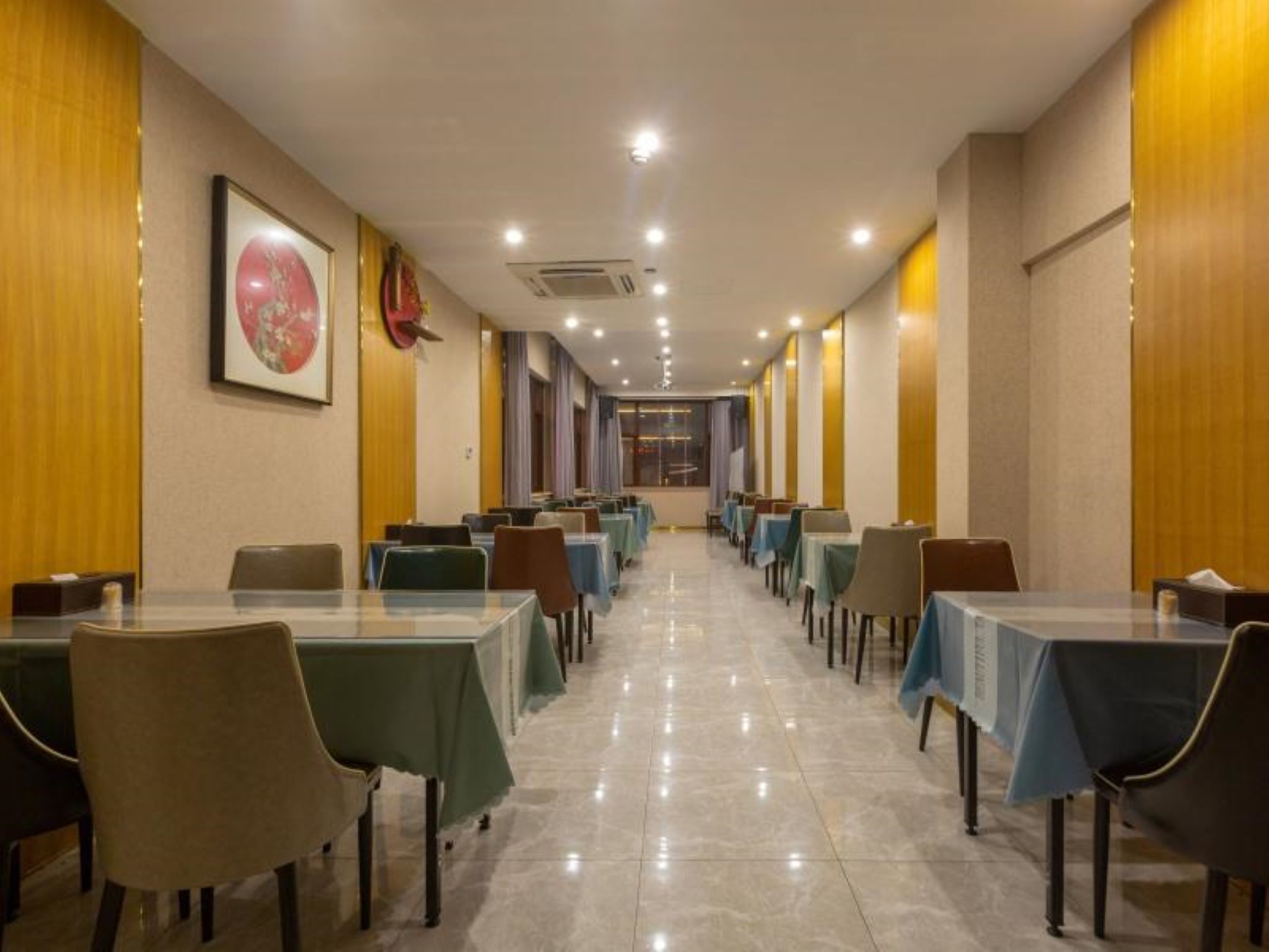 GreenTree Eastern hangzhou linping Yintai departme
