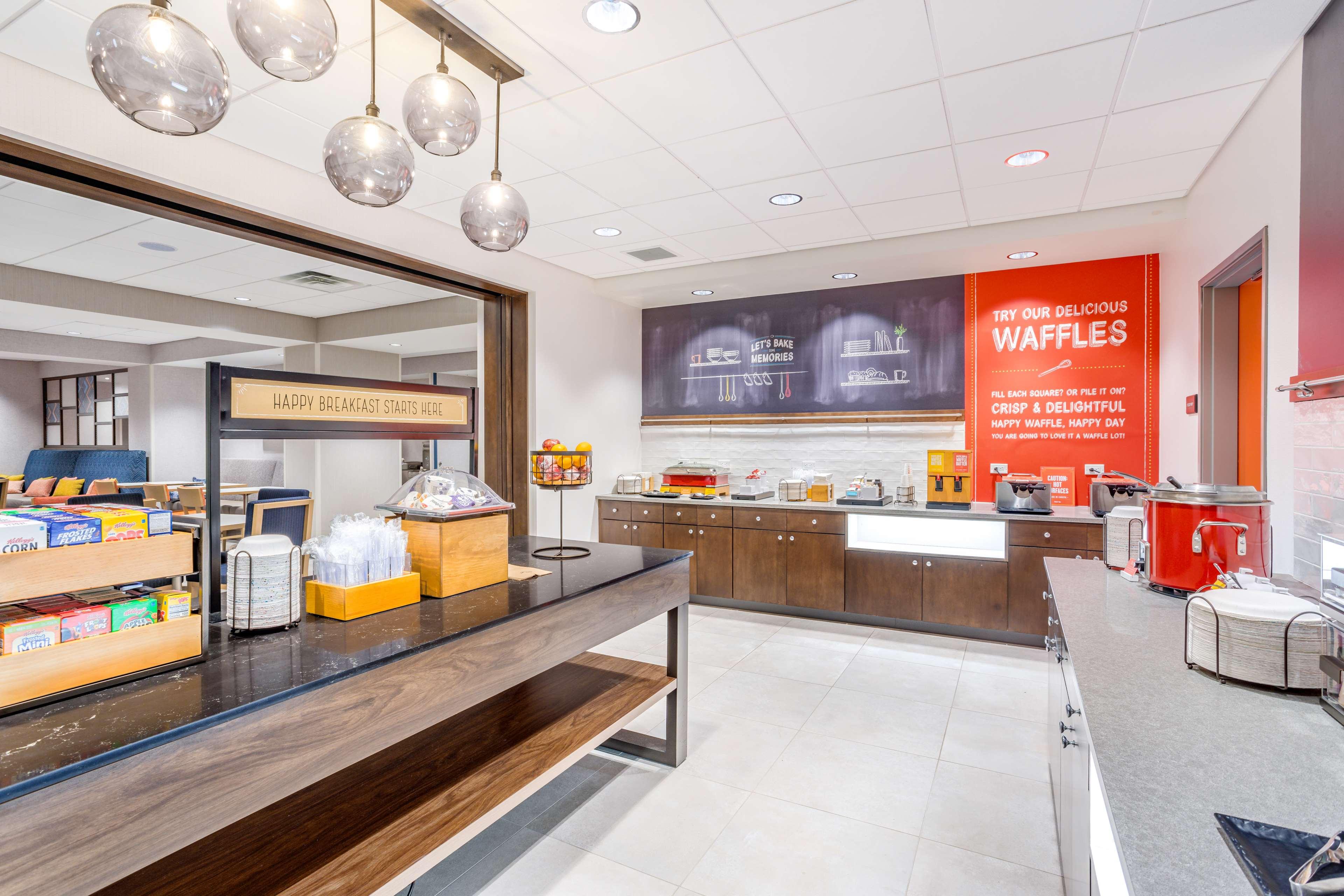 Hampton Inn By Hilton Bedford