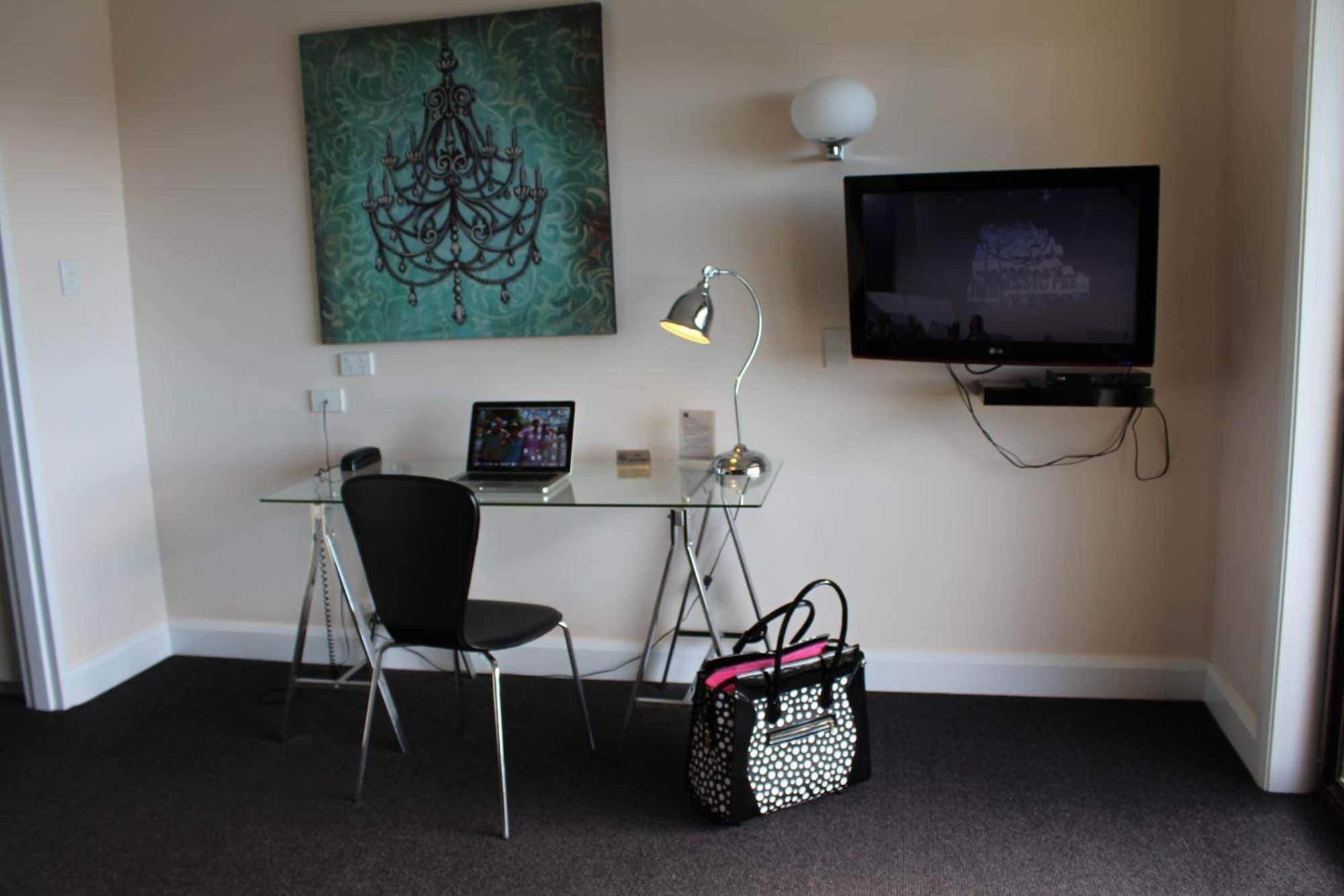 The Whale Inn by null