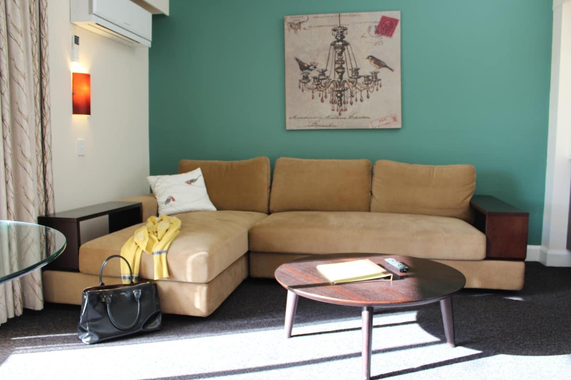 The Whale Inn by null