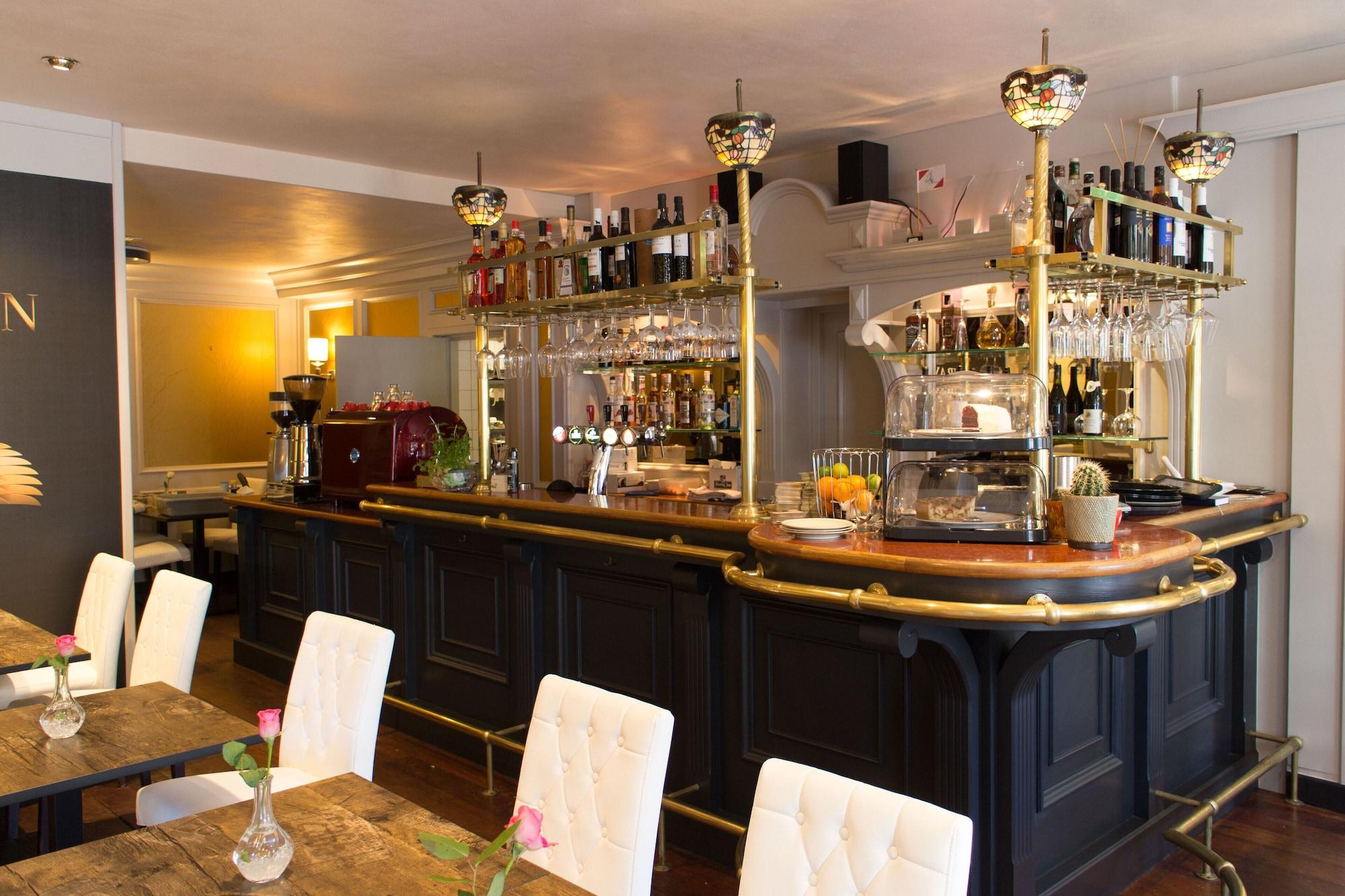 Hotel & Brasserie de Zwaan