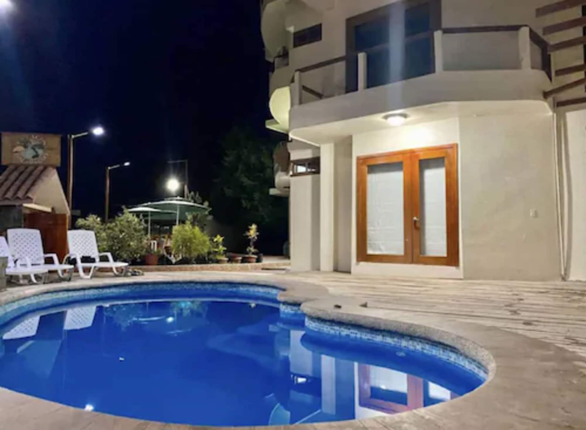 La Laguna Galapagos Hotel by null
