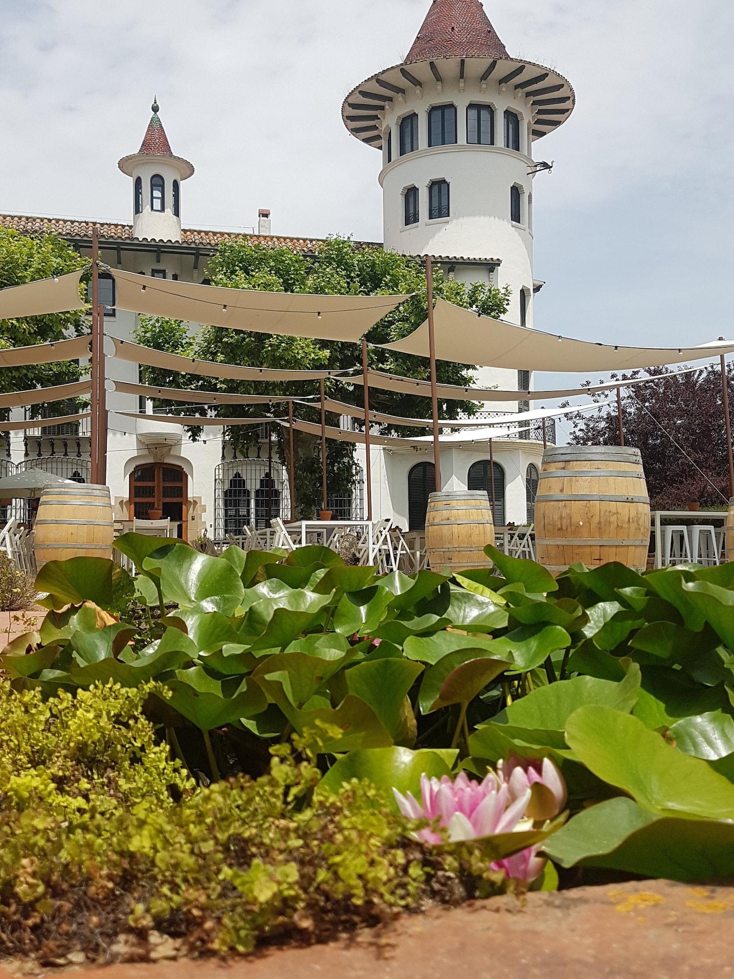 Masia Can Canyes & Spa