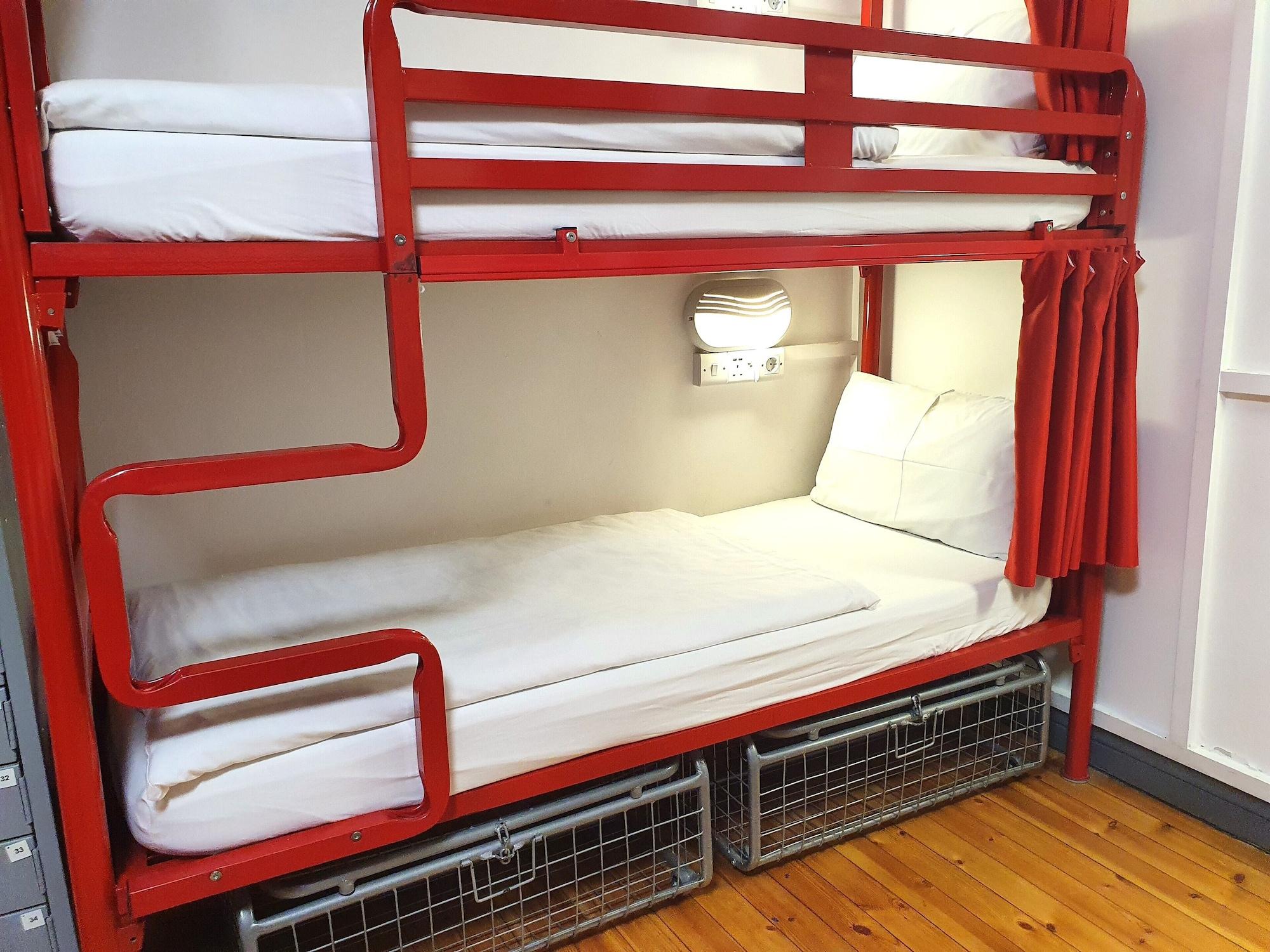 Galway City Hostel by null