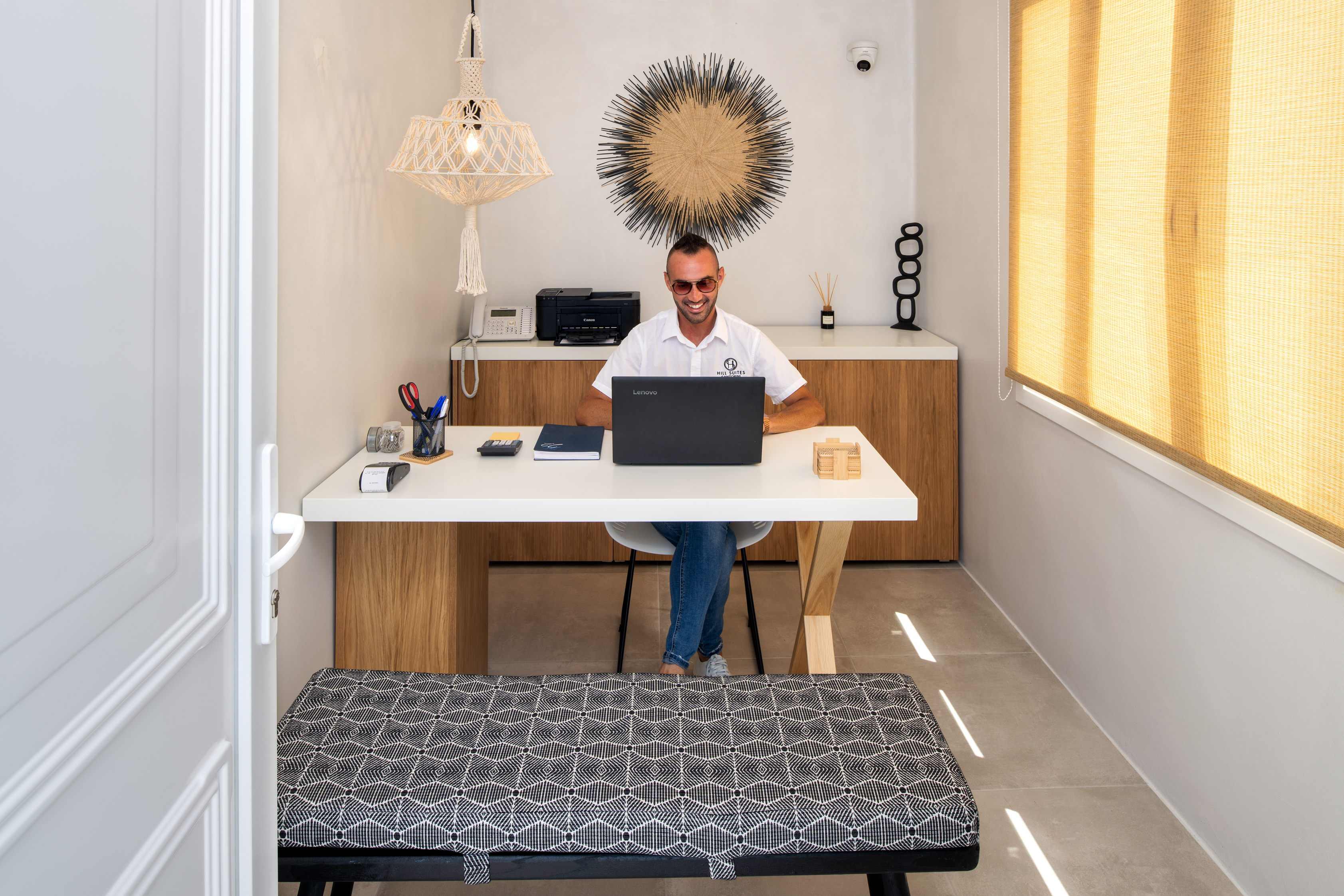 Hill Suites Santorini