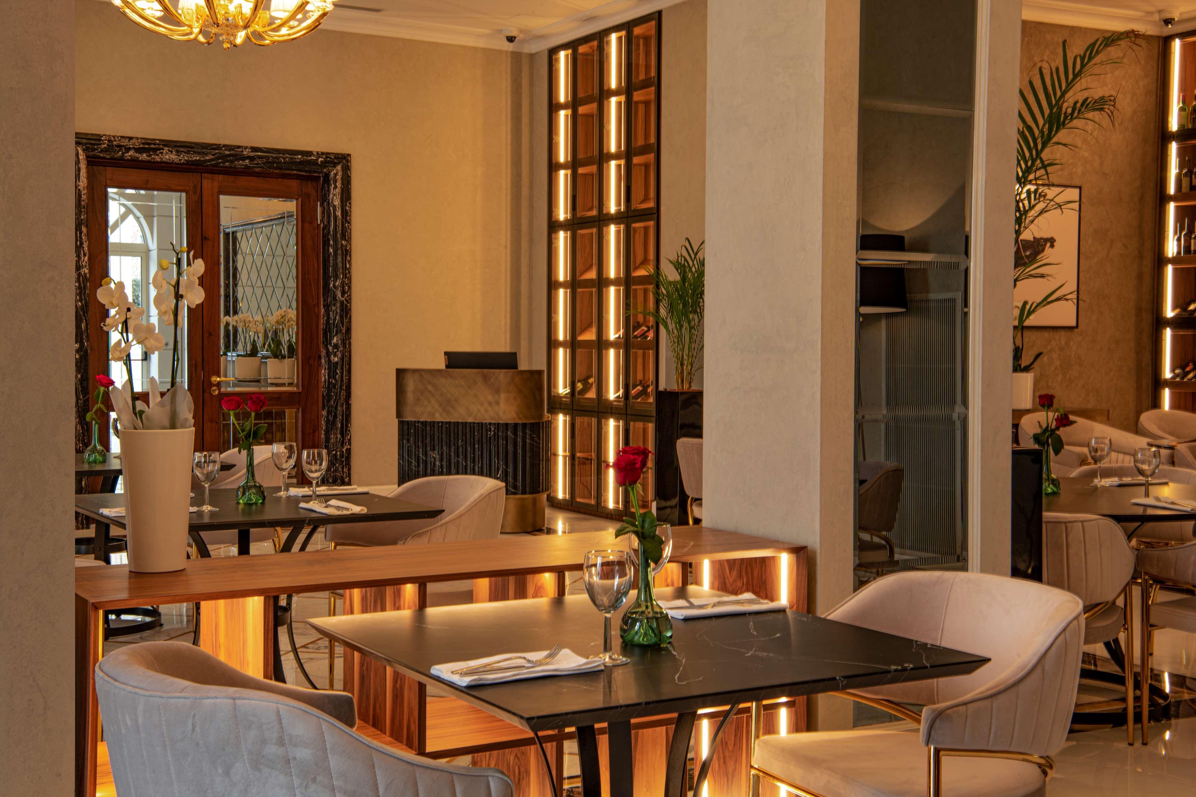 Radisson Collection Morina Hotel, Tirana by null