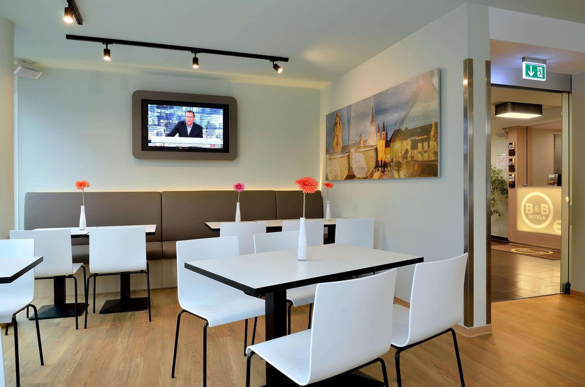 B&B HOTEL Würzburg-City