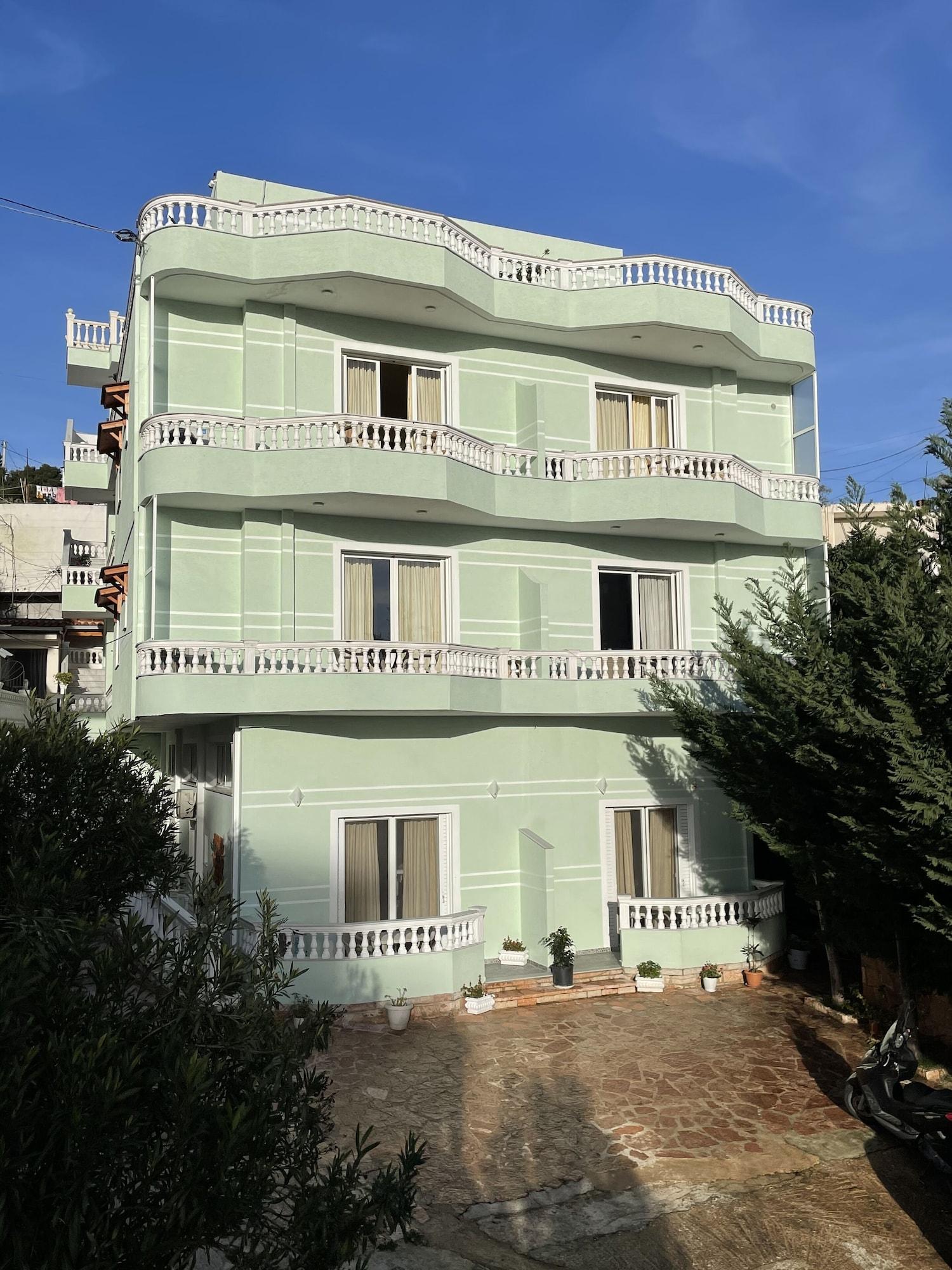 Relax Apts Saranda - photo