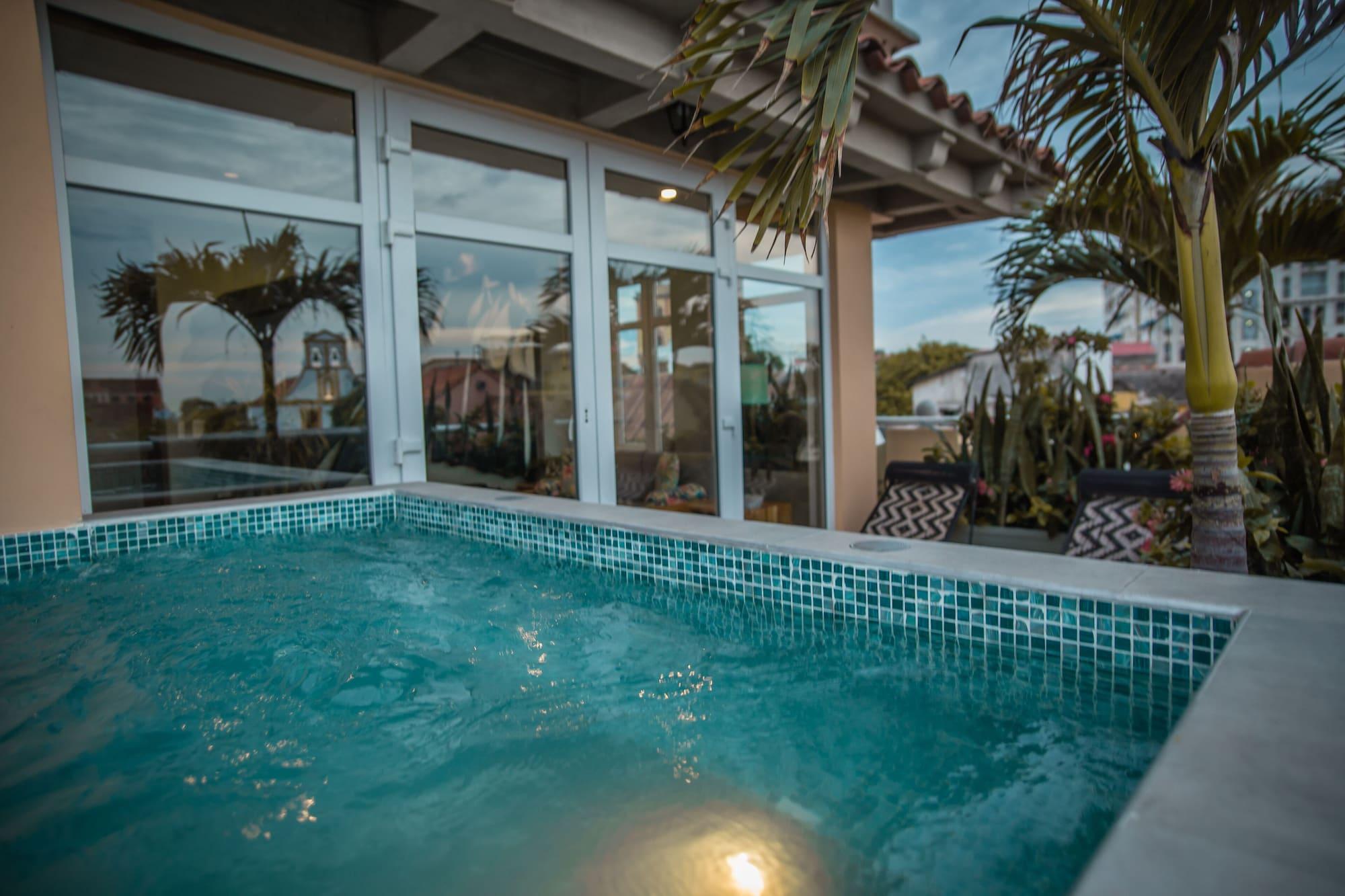 Townhouse Cartagena | Boutique Art Hotel • Rooftop • Bar by null