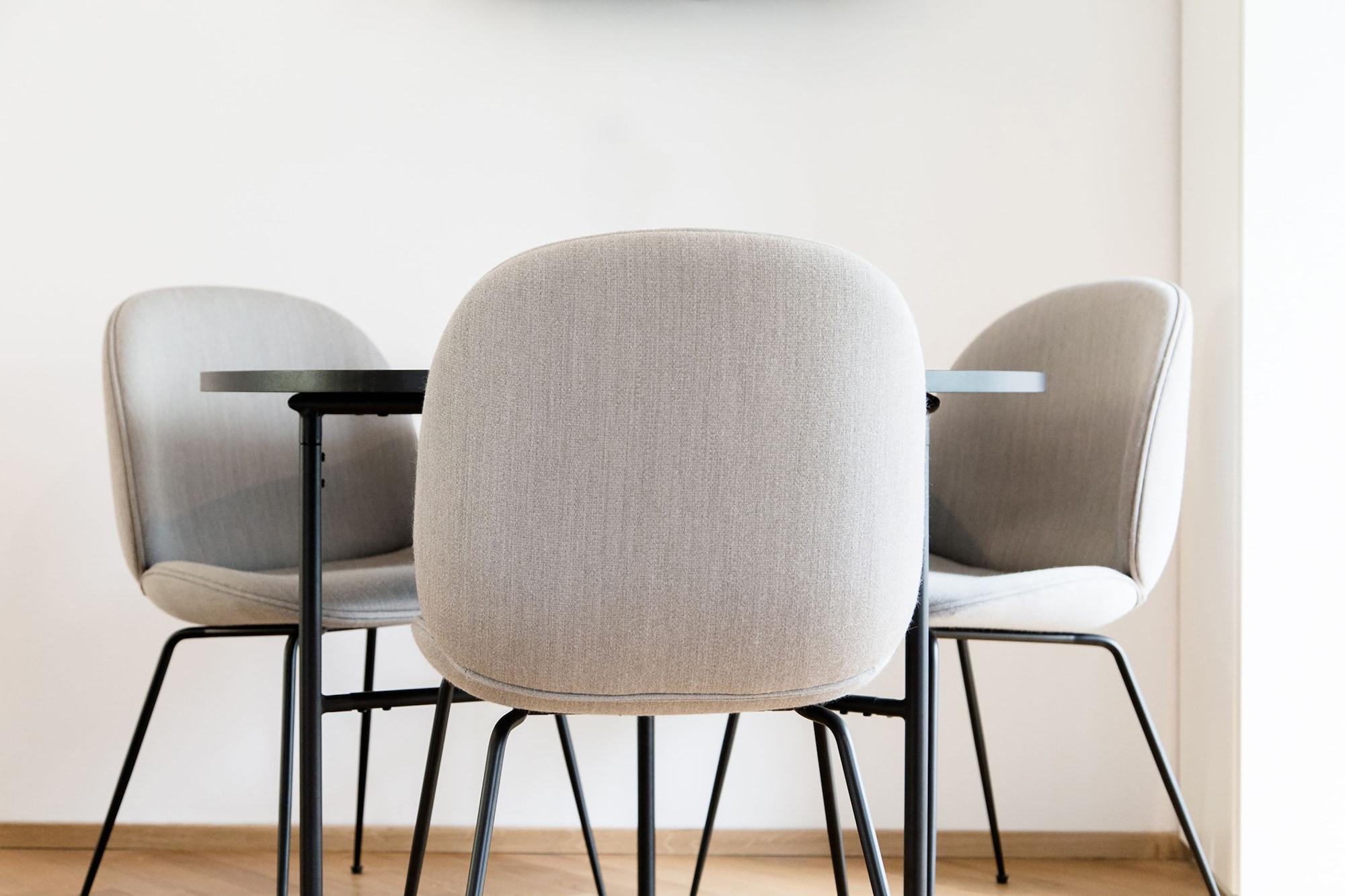 August The Boardinghouse by null