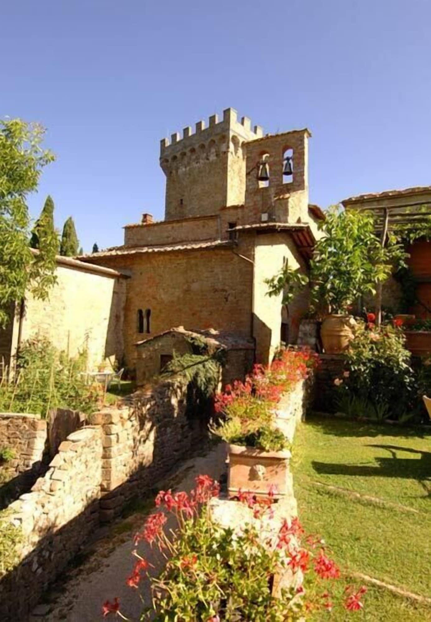 Castello di Gargonza by null