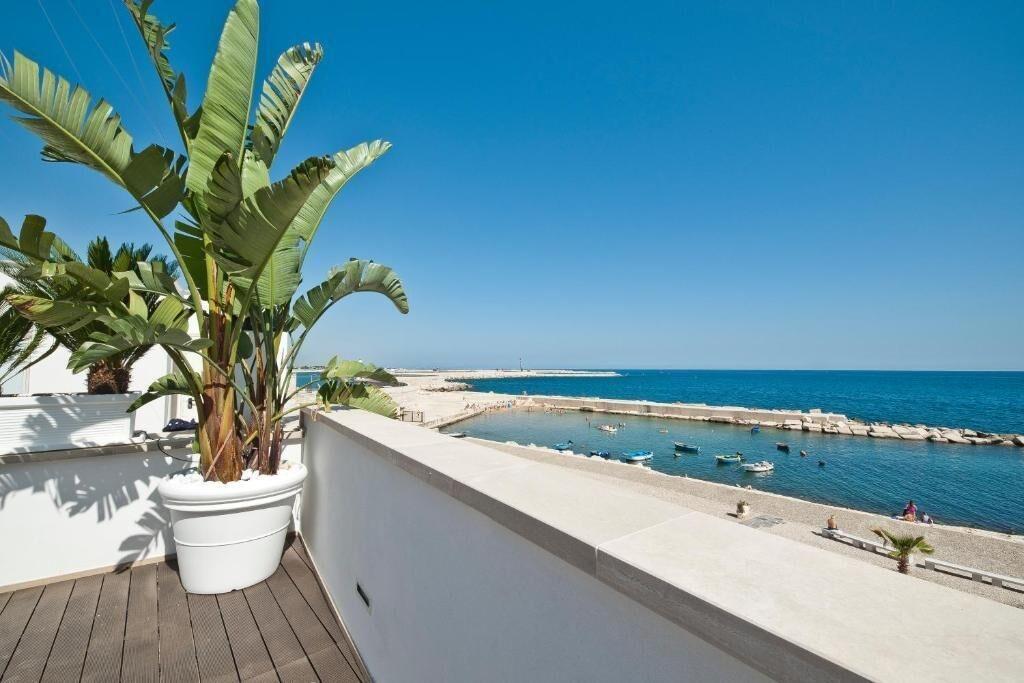 MoMA - Molfetta Sea Bed & Breakfast by null