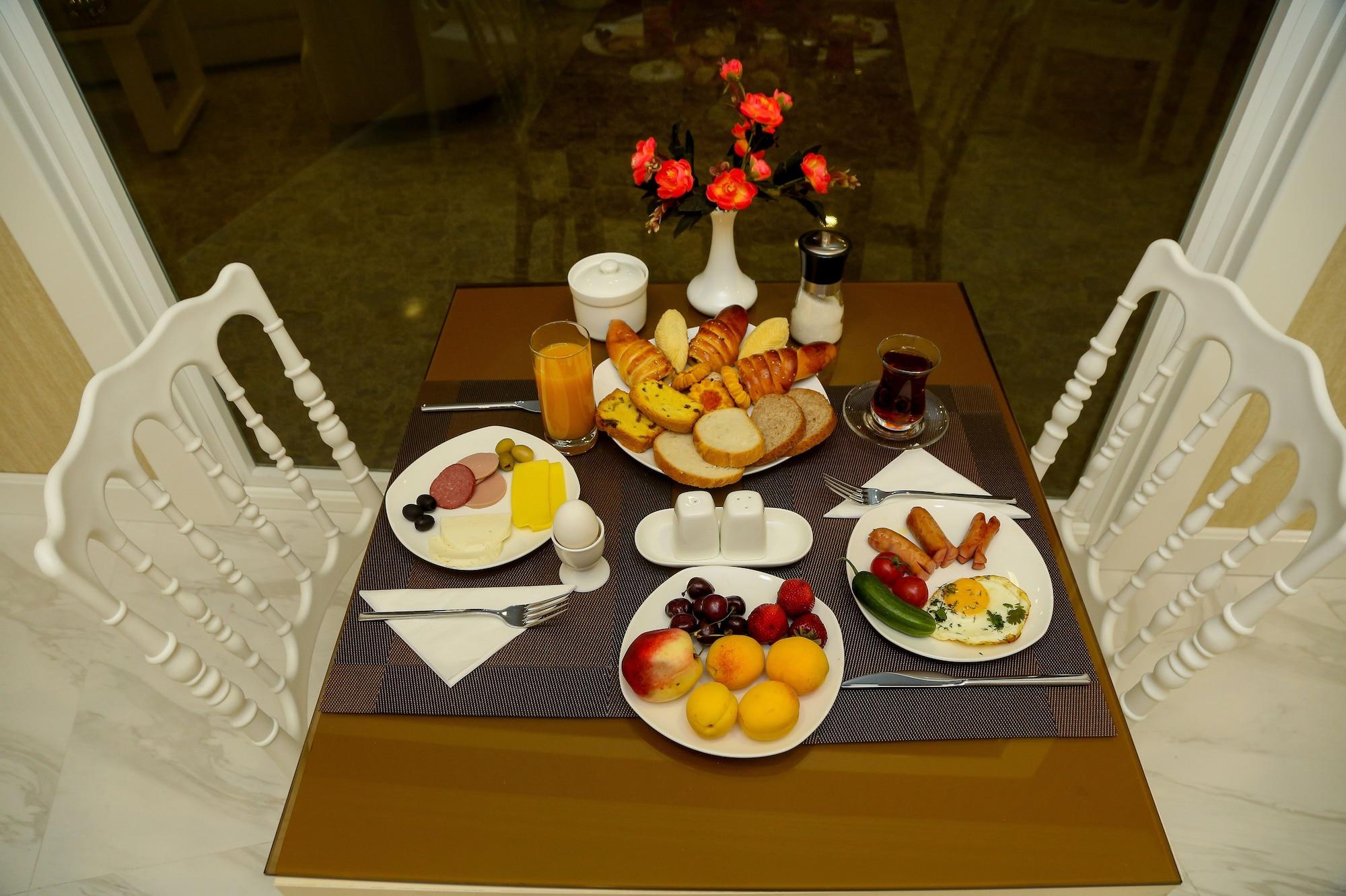 Rusel Hotel