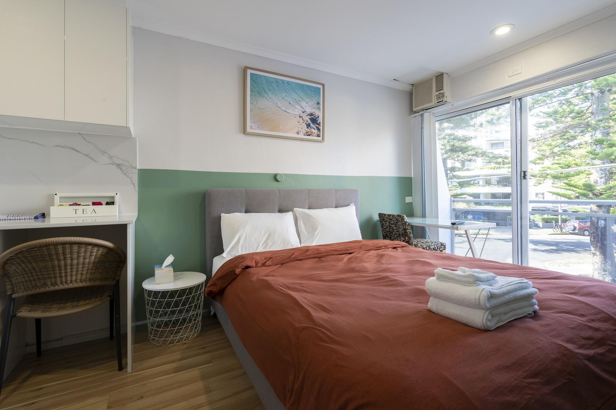 Manly Waves Studios & Apartments