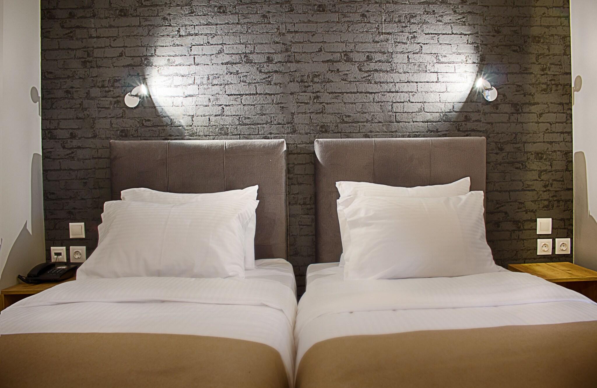 Athlos Hotel - photo