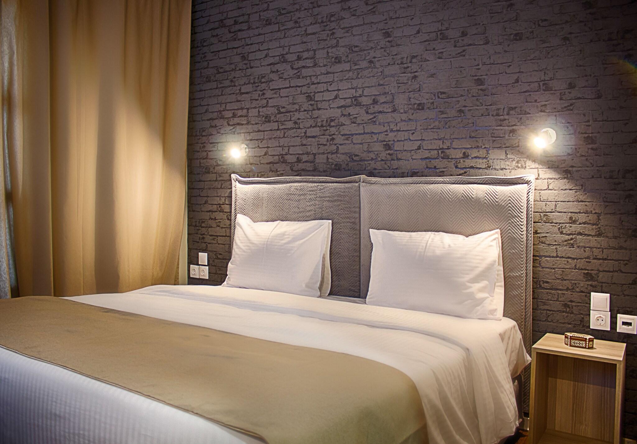 Athlos Hotel - photo