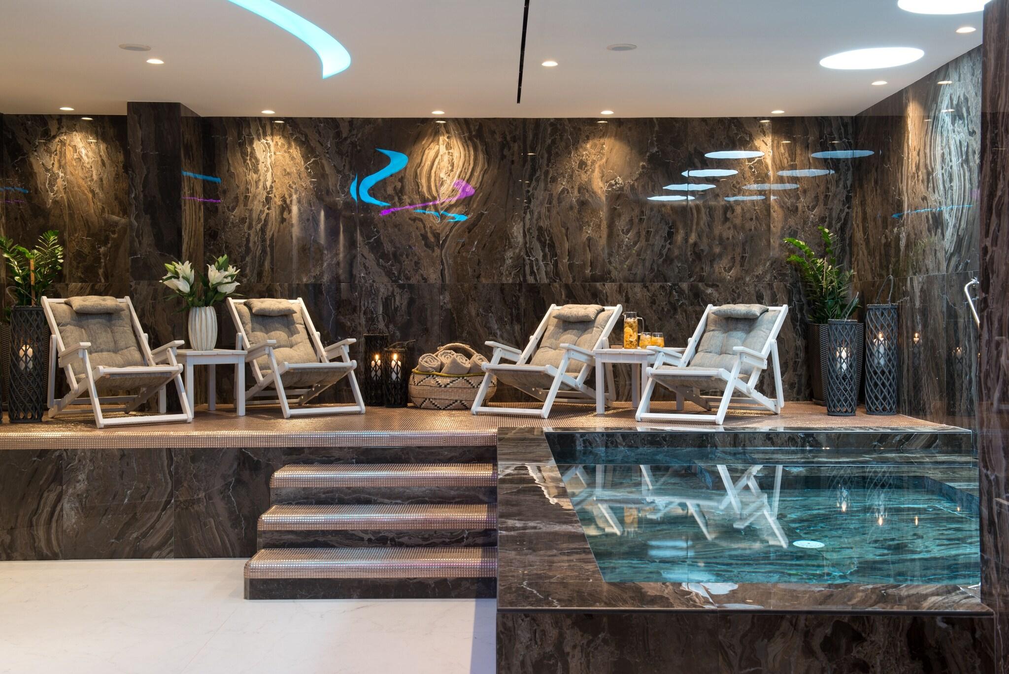 Marvarit Suites