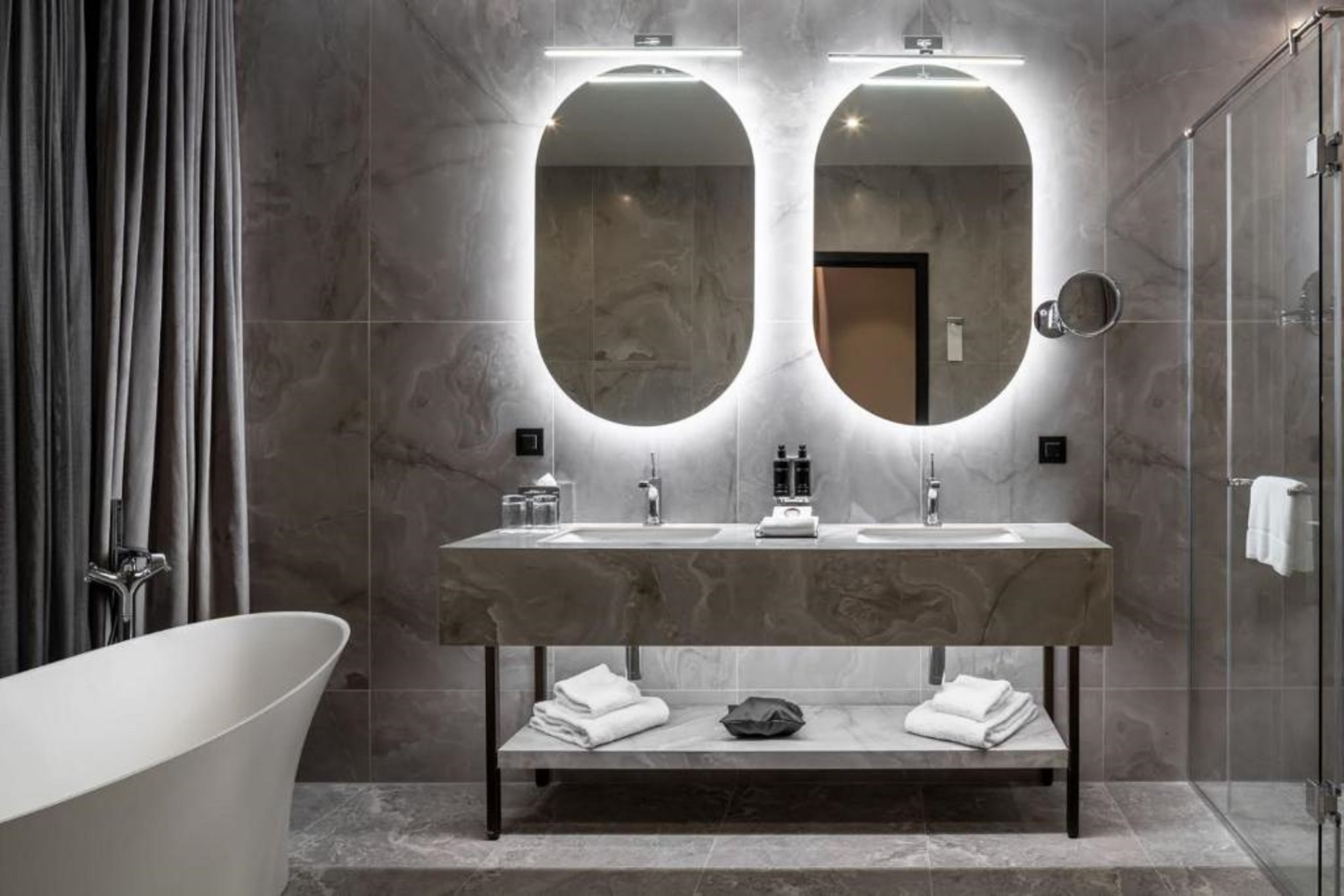 The Marmorosch Bucharest, Autograph Collection by null