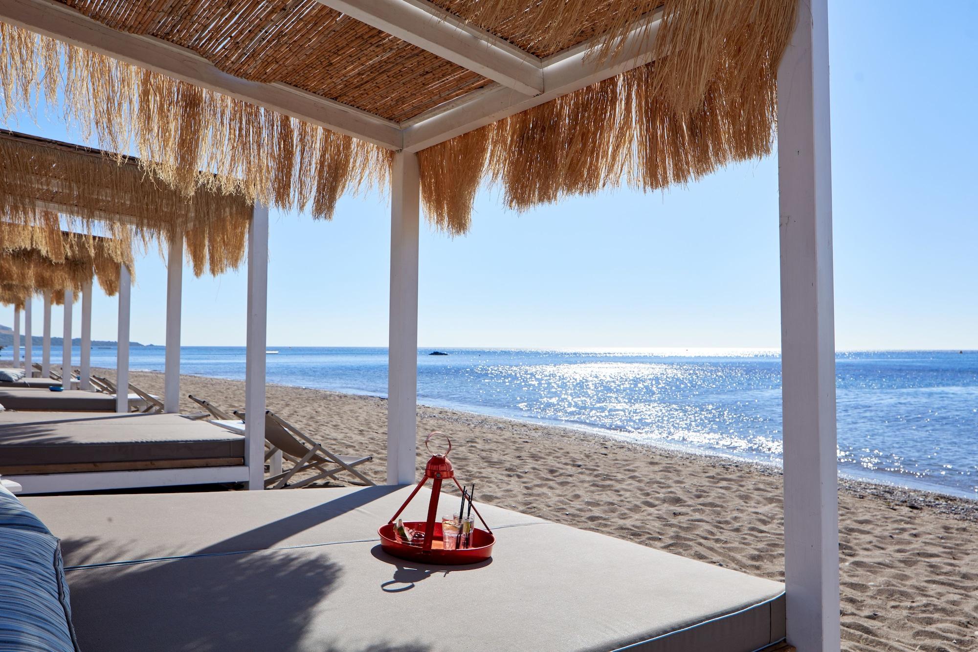 Epsilon Hotel Apartments - photo