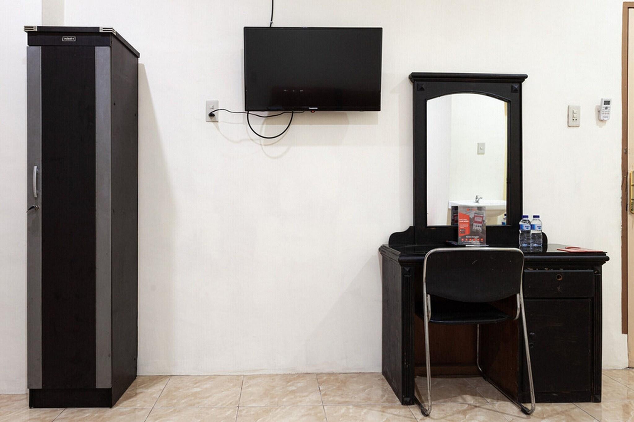 Formerly Reddoorz Yuki Simpang Raya Mall Medan 2