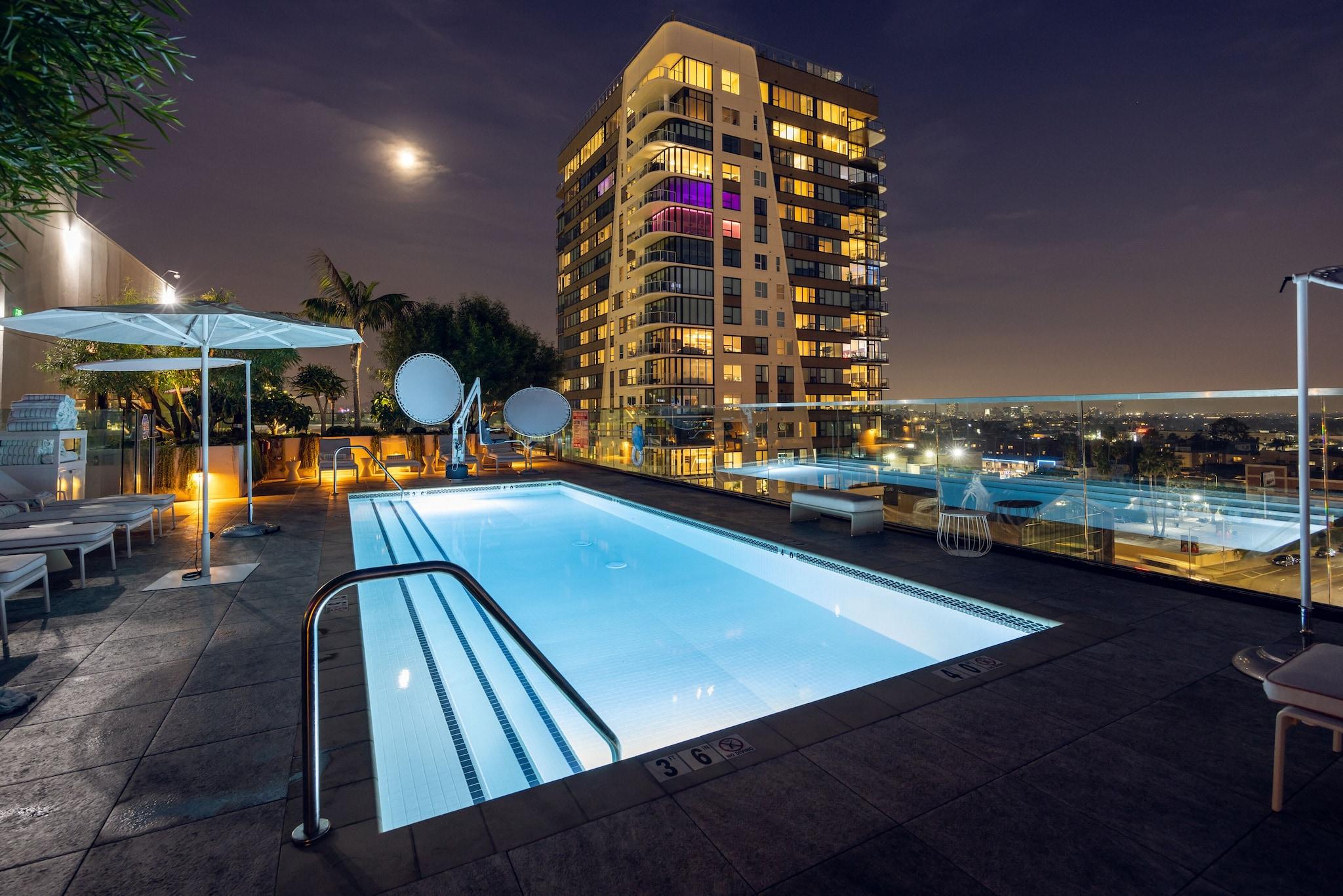 The Godfrey Hotel Hollywood by null