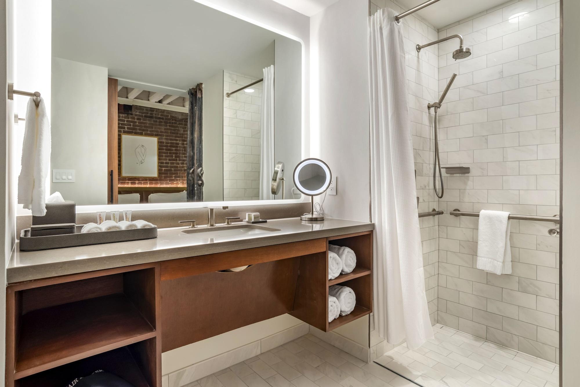 ONE11 Hotel by null