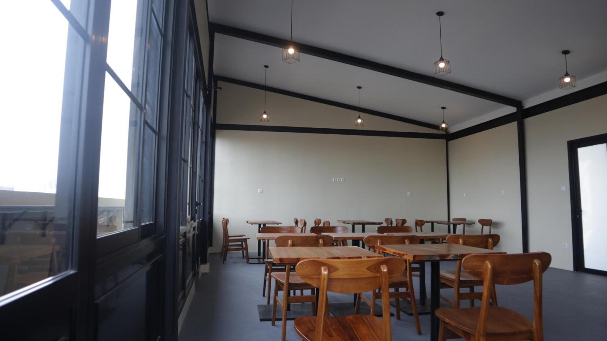 Djuragan Kamar Slipi
