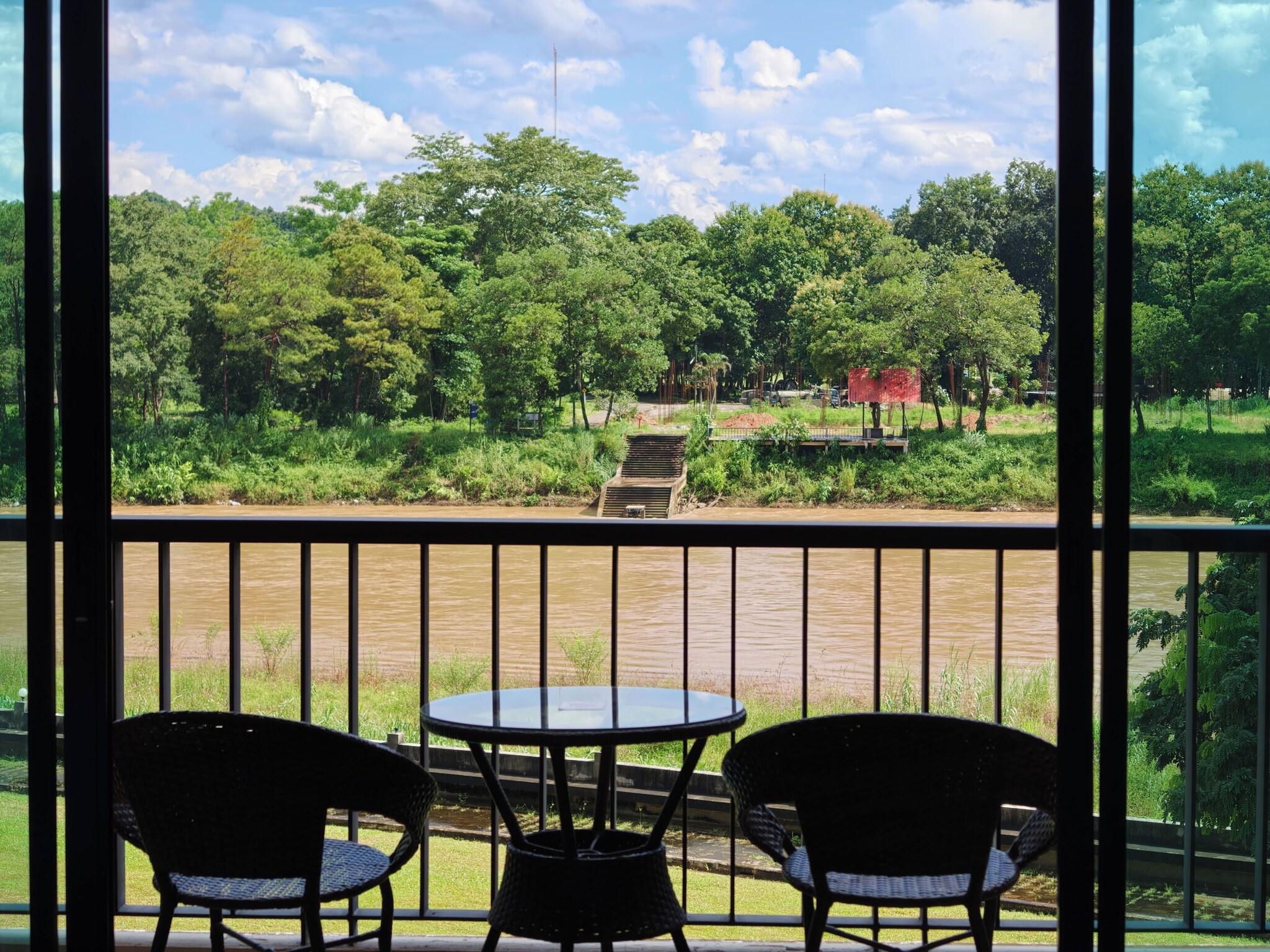 Terrace 2, Chainarai Riverside, Muang Chiang Rai
