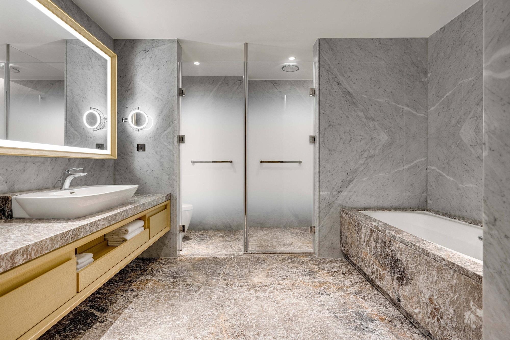 Kaohsiung Marriott Hotel by null