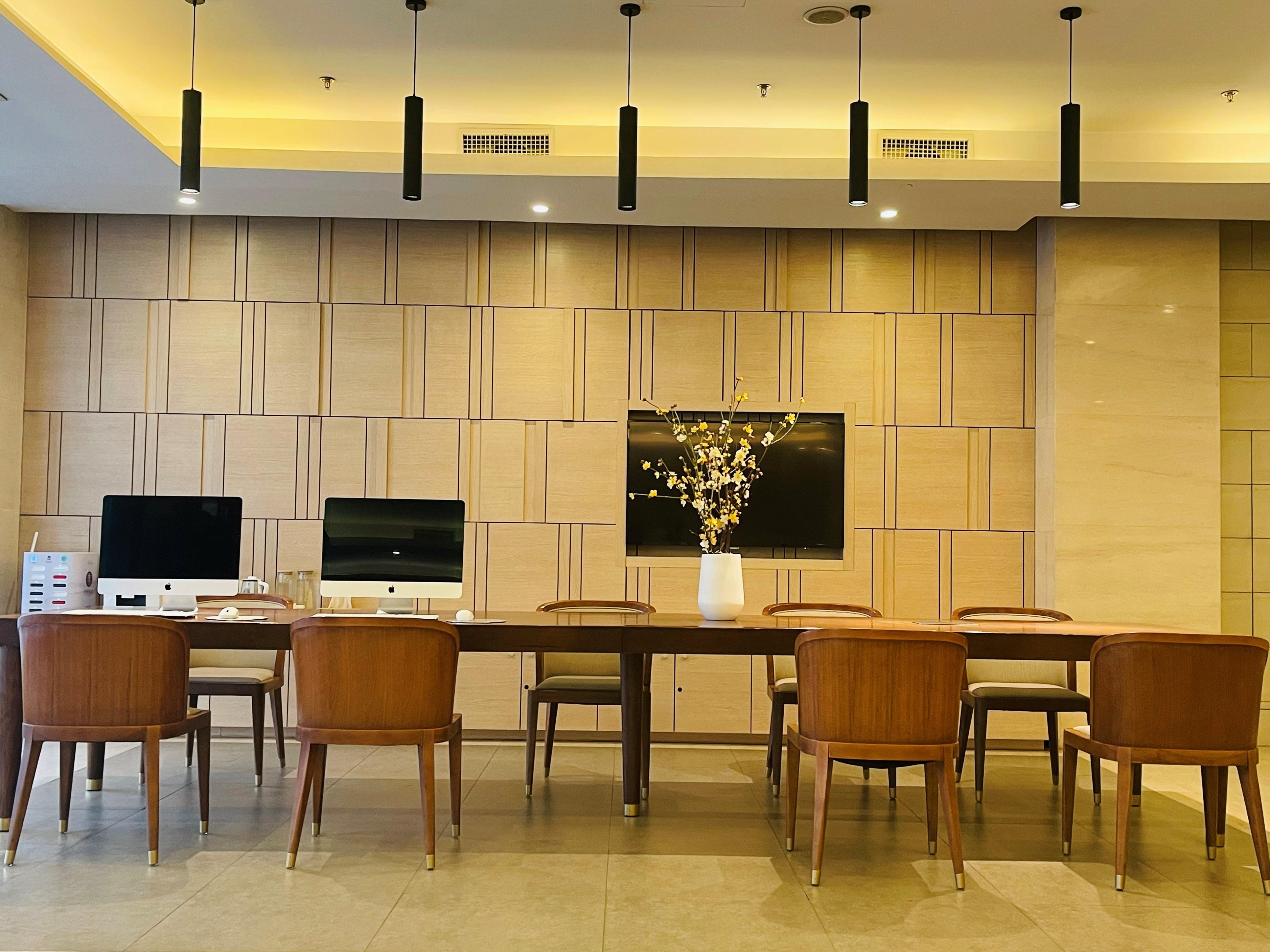 Ji Hotel (Shenyang North Railway Station )