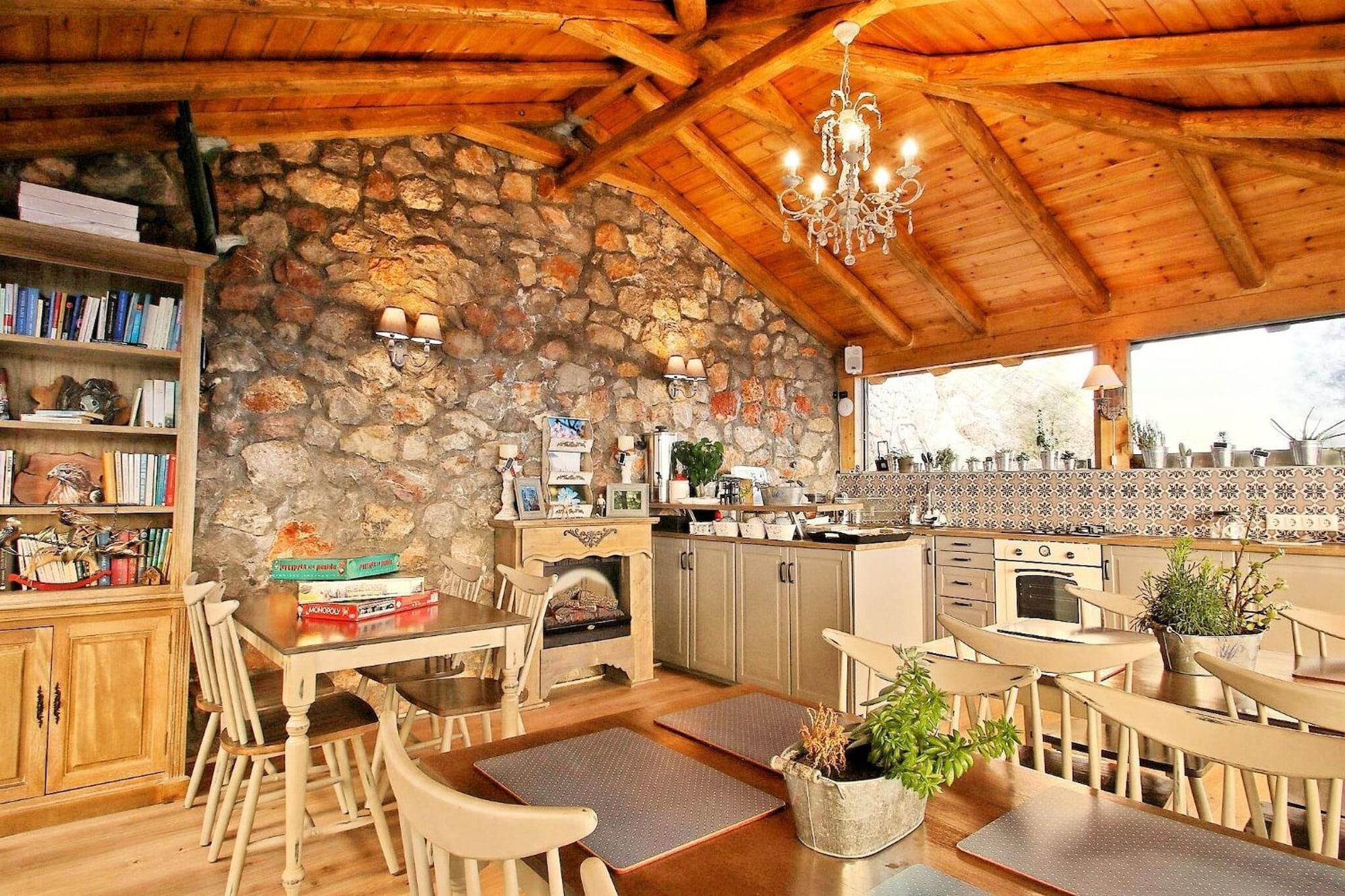 Almond House Suites Arachova - Adults Only