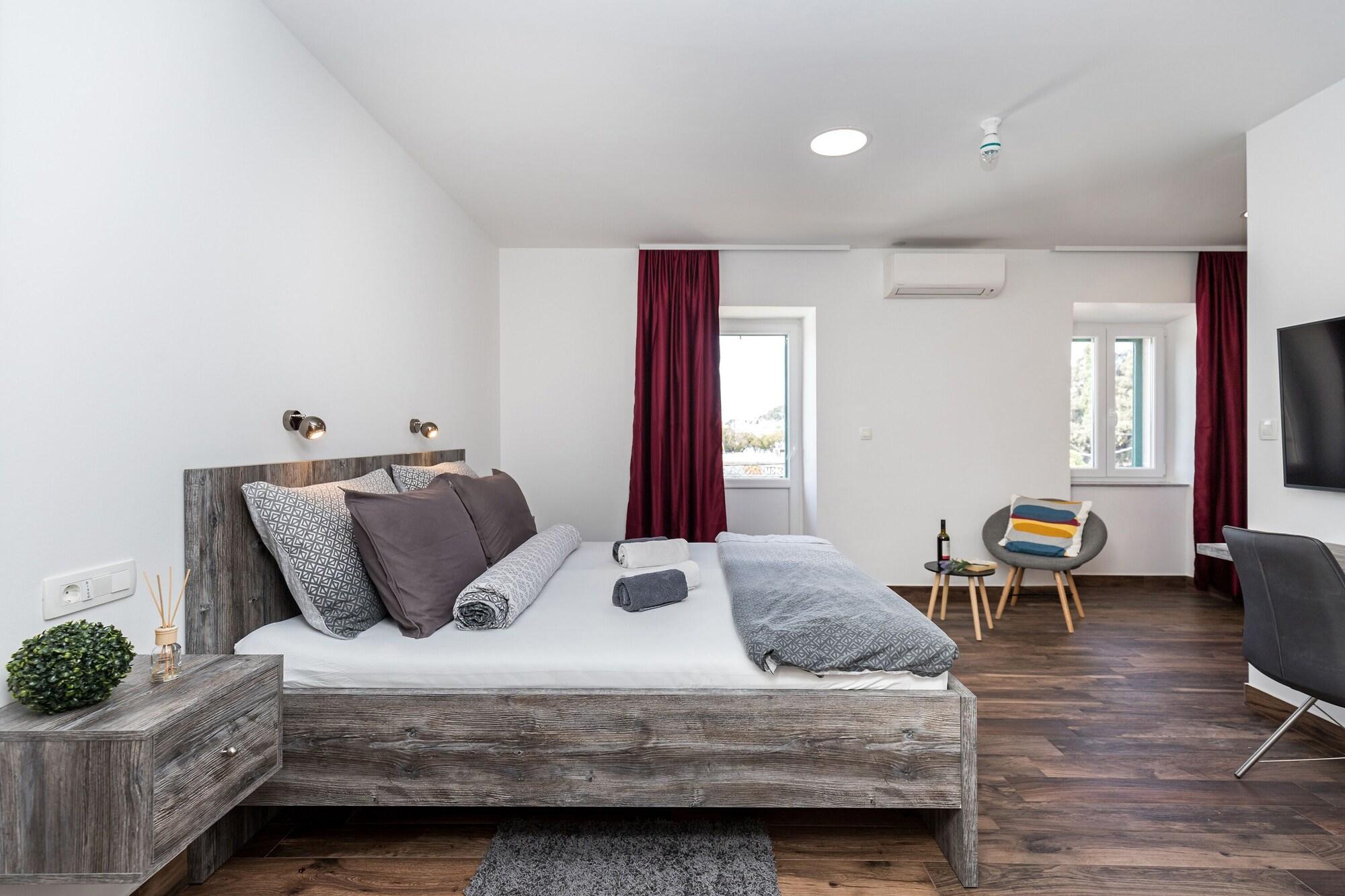 Apinelo Port Rooms - фото