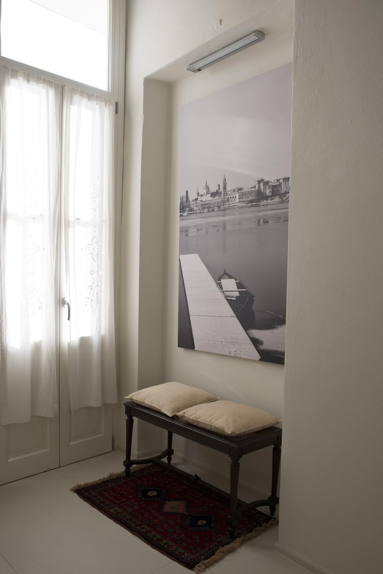 Palazzo Arrivabene B&B by null