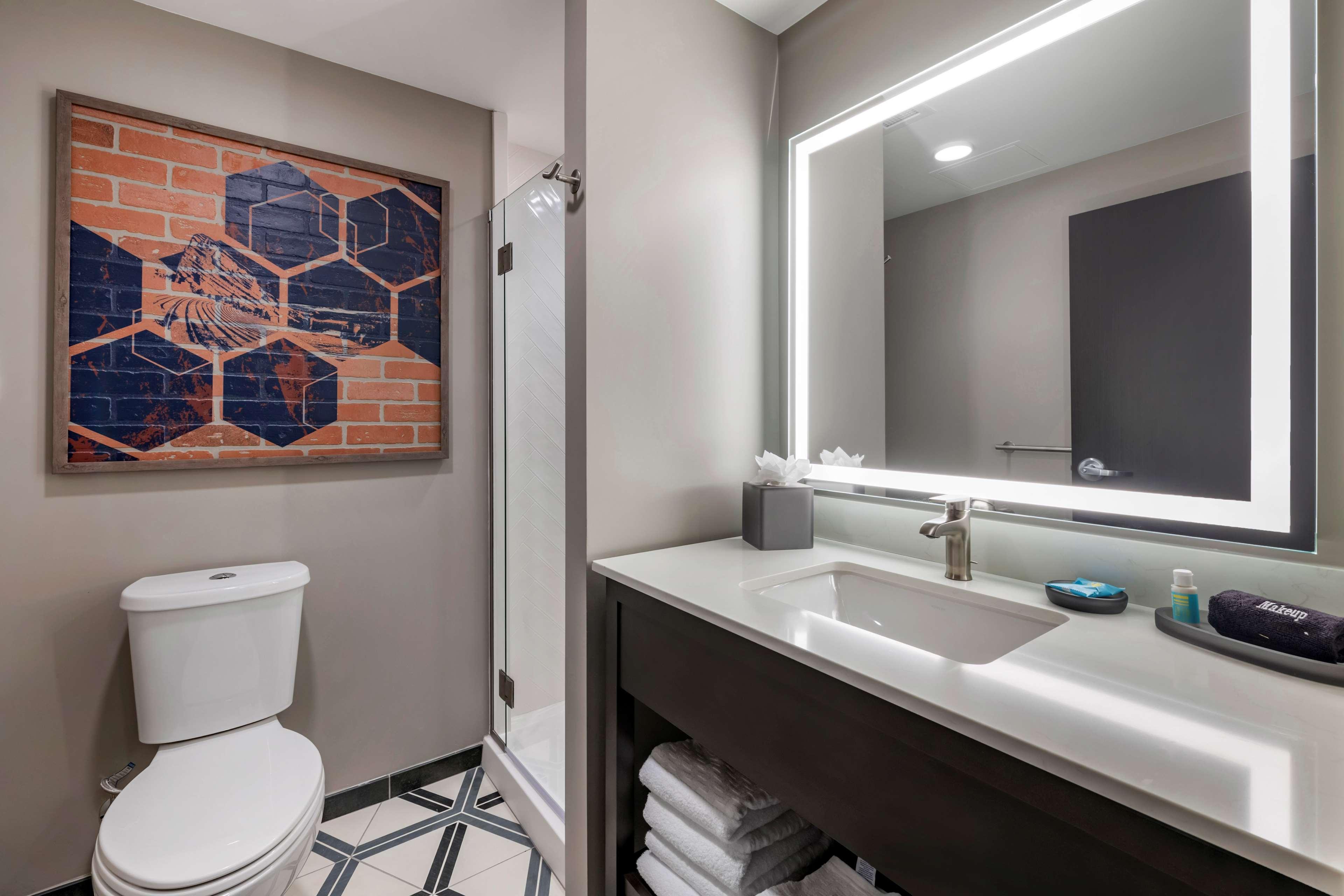 Vīb Hotel By Best Western Denver Rino