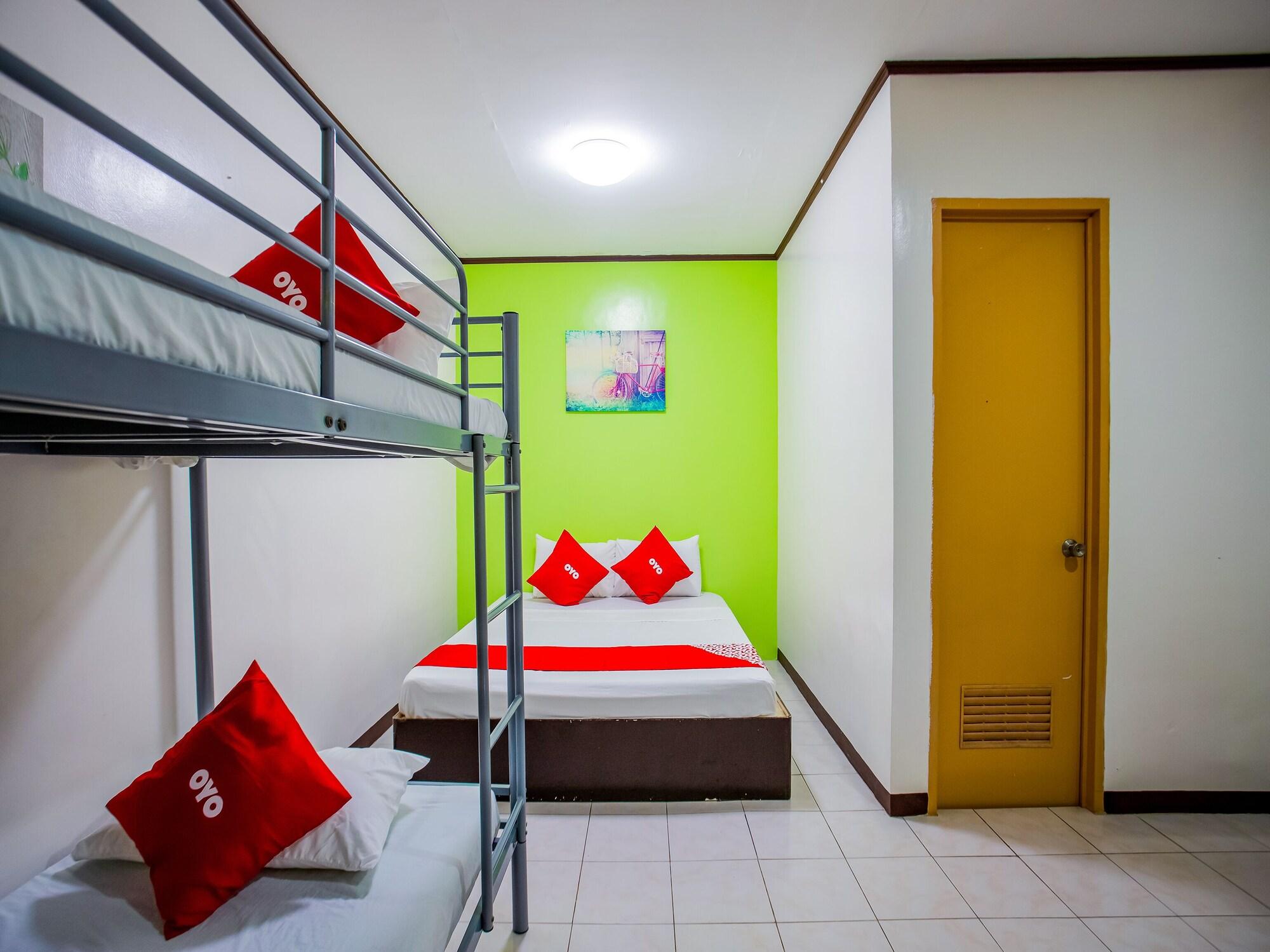 OYO 814 Laurien's Budget Hotel
