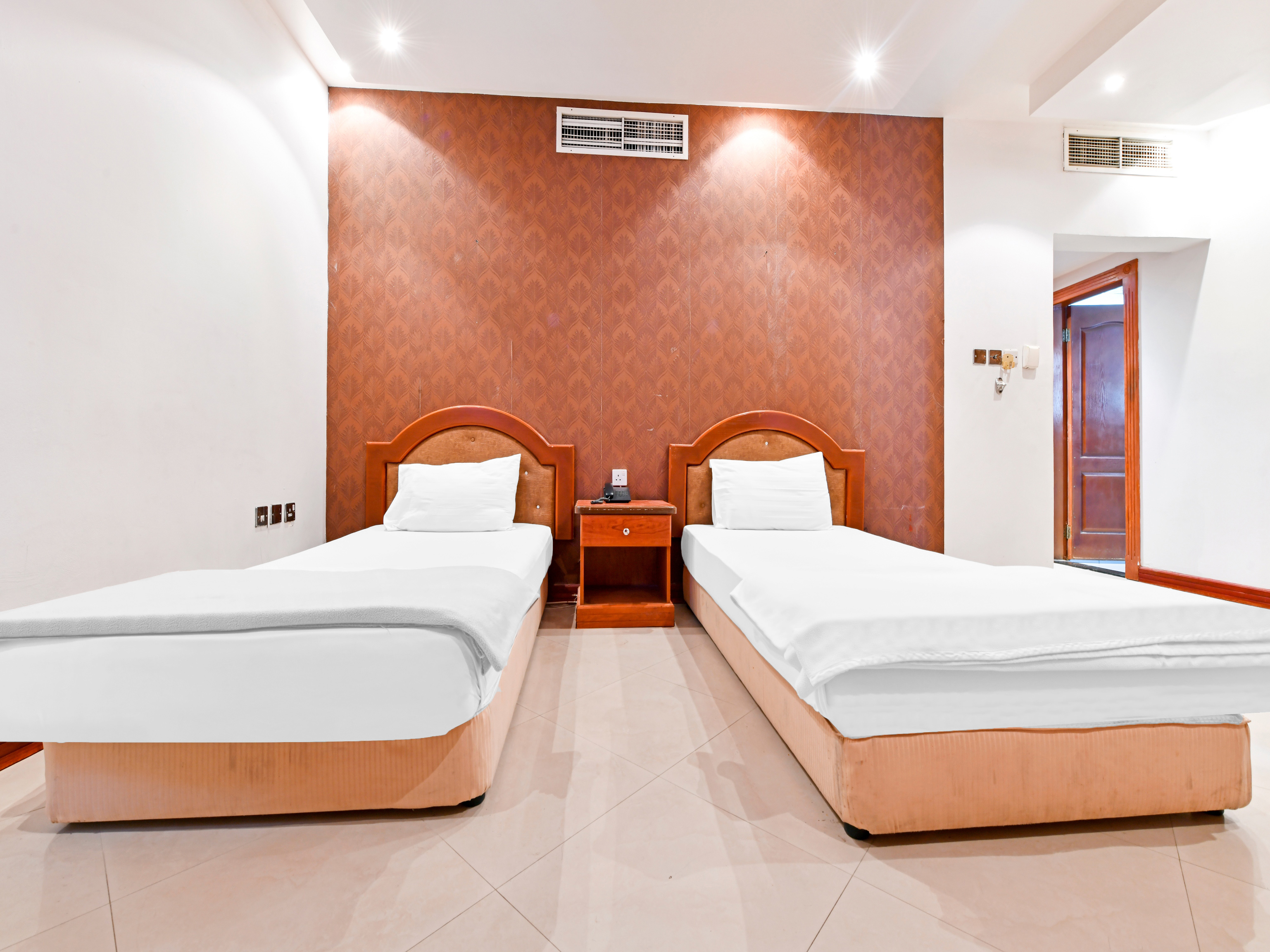 OYO 118 Revira Hotel