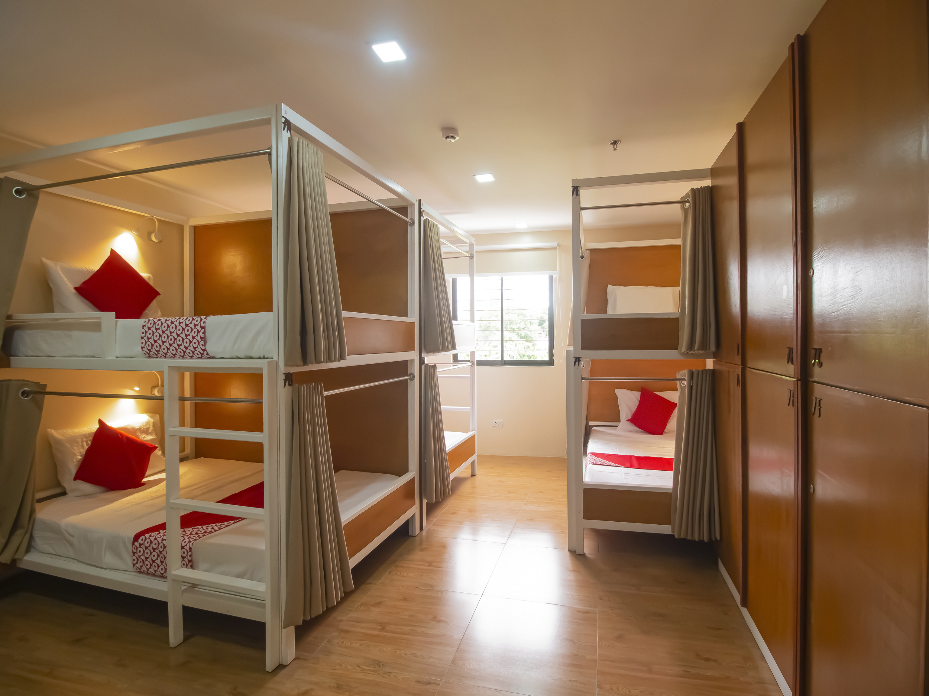 OYO 832 The Teepee Place Hostel & Residence Inn