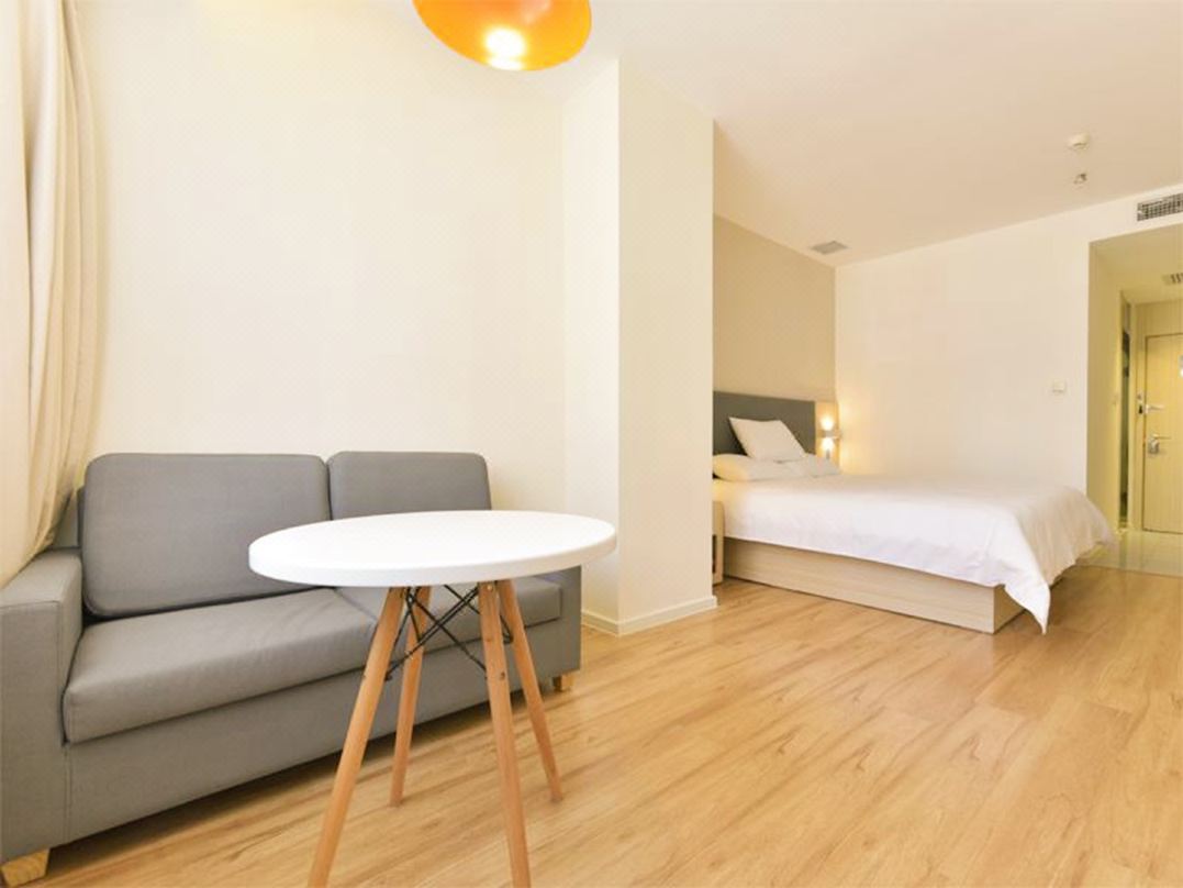 Hanting Hotel (Beijing Huaxiangqiao)