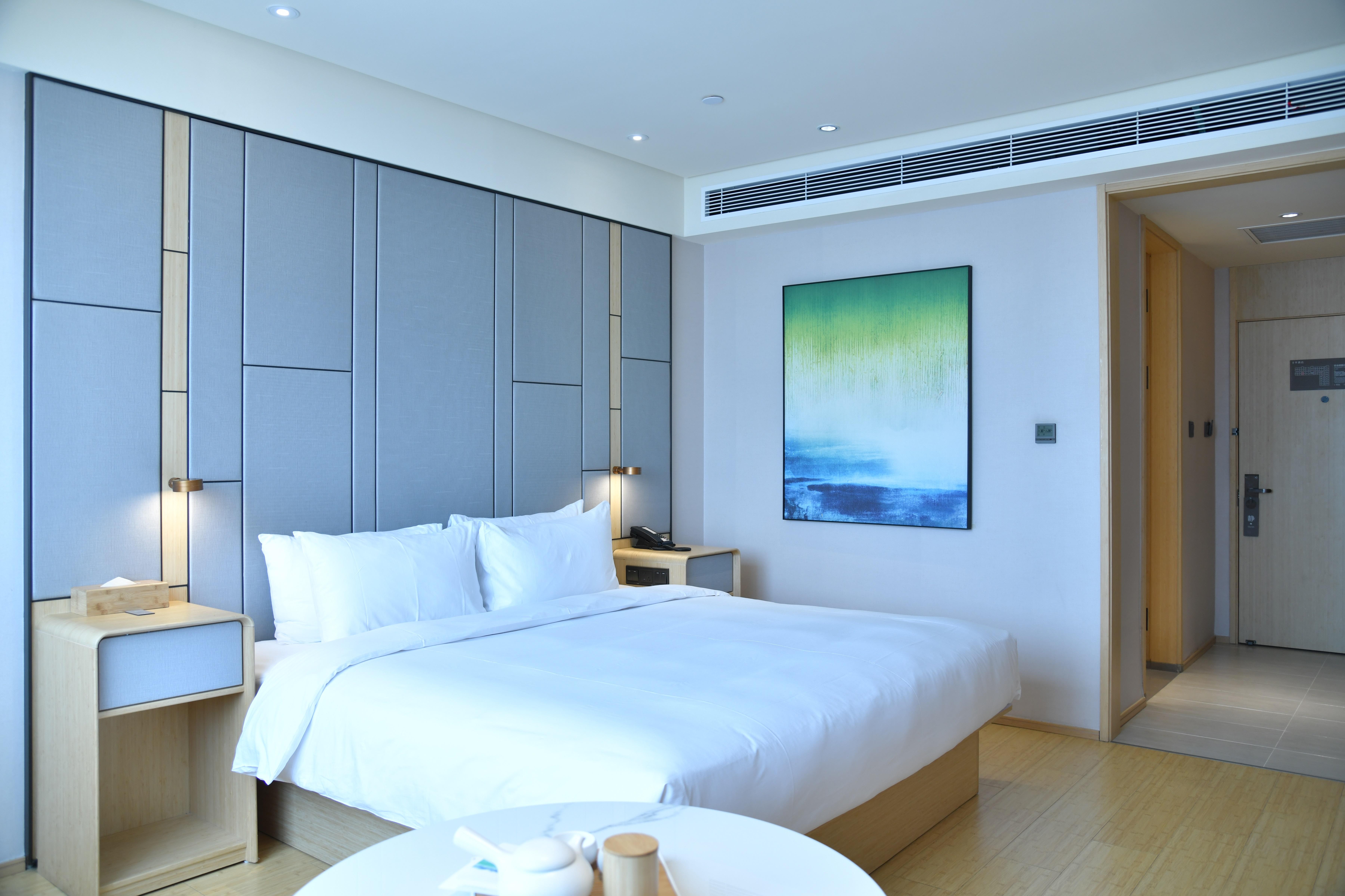 Ji Hotel (Rizhao Lighthouse Seaside Scenic Area)