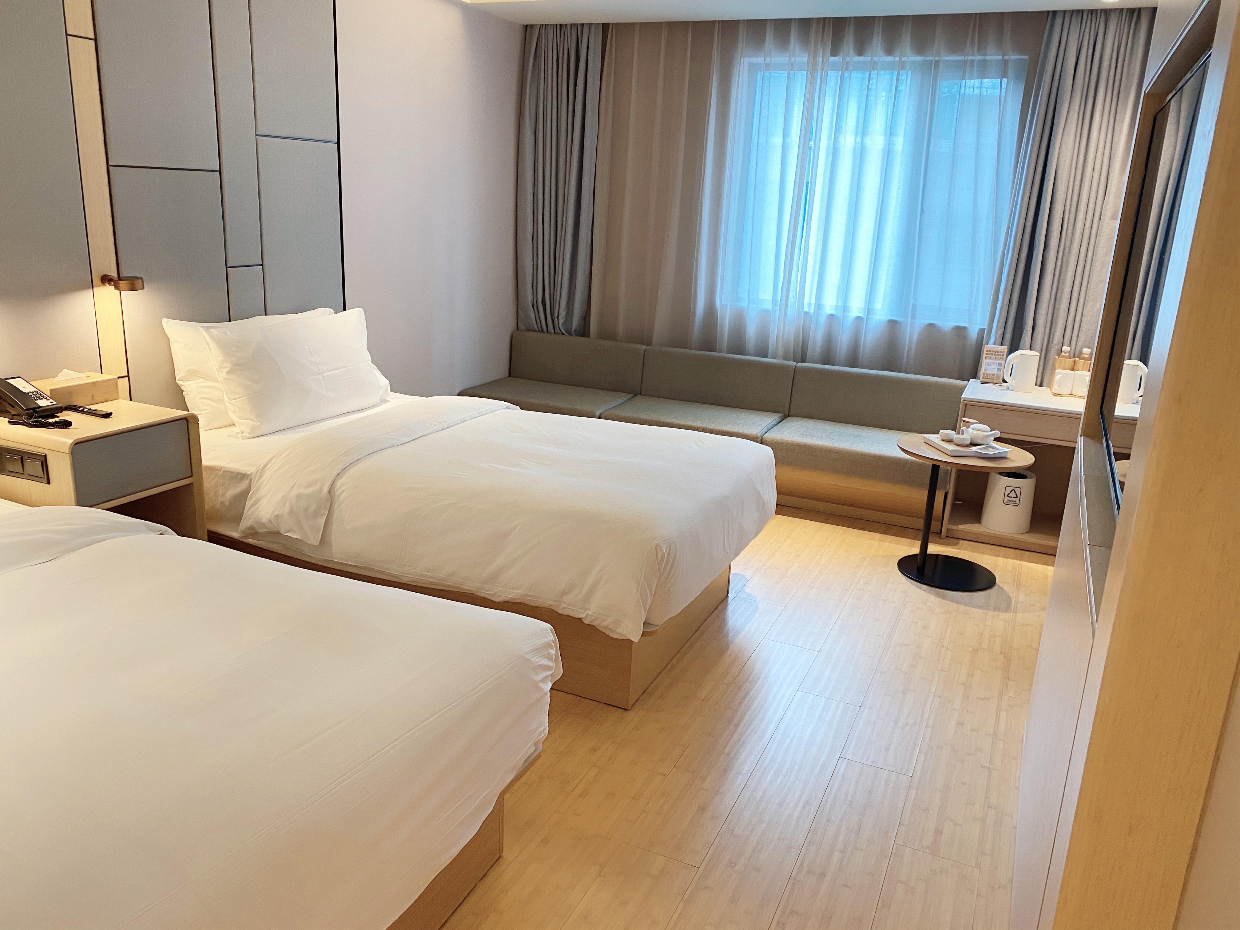 Ji Hotel (Shanghai Caoyang Road)