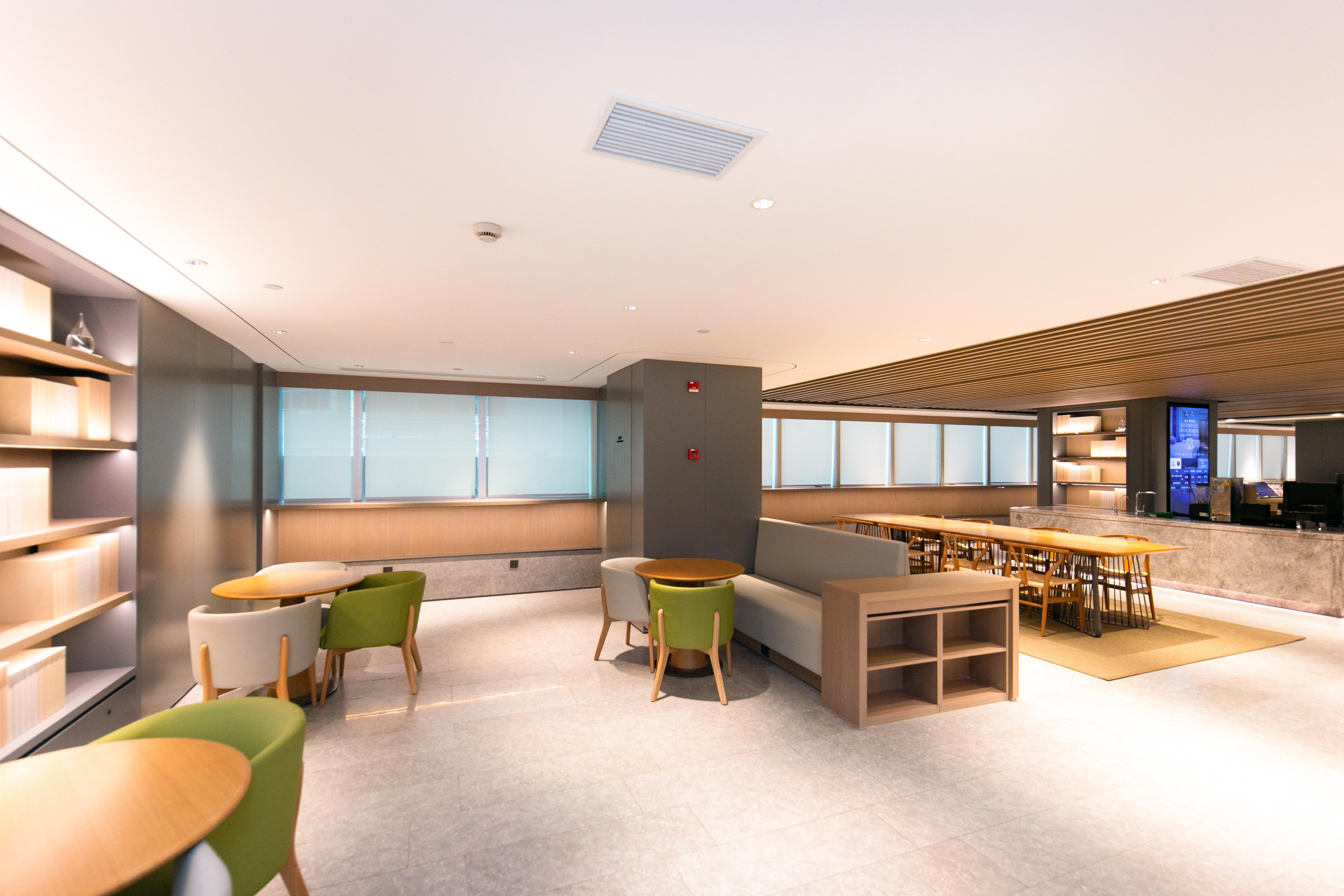 Ji Hotel(Shanghai Lujiazui Mall Road store)