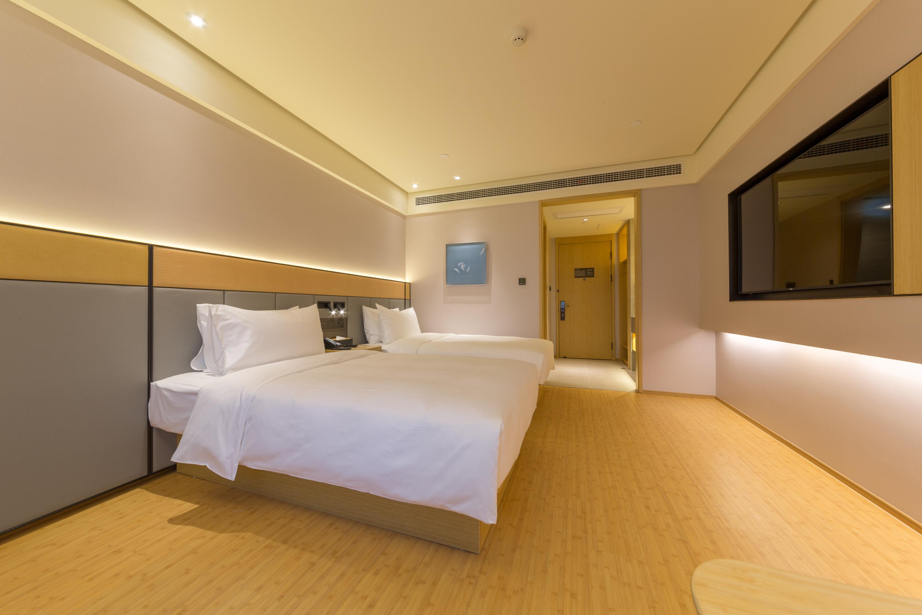 Ji Hotel (Wuhan Jinyin Lake)