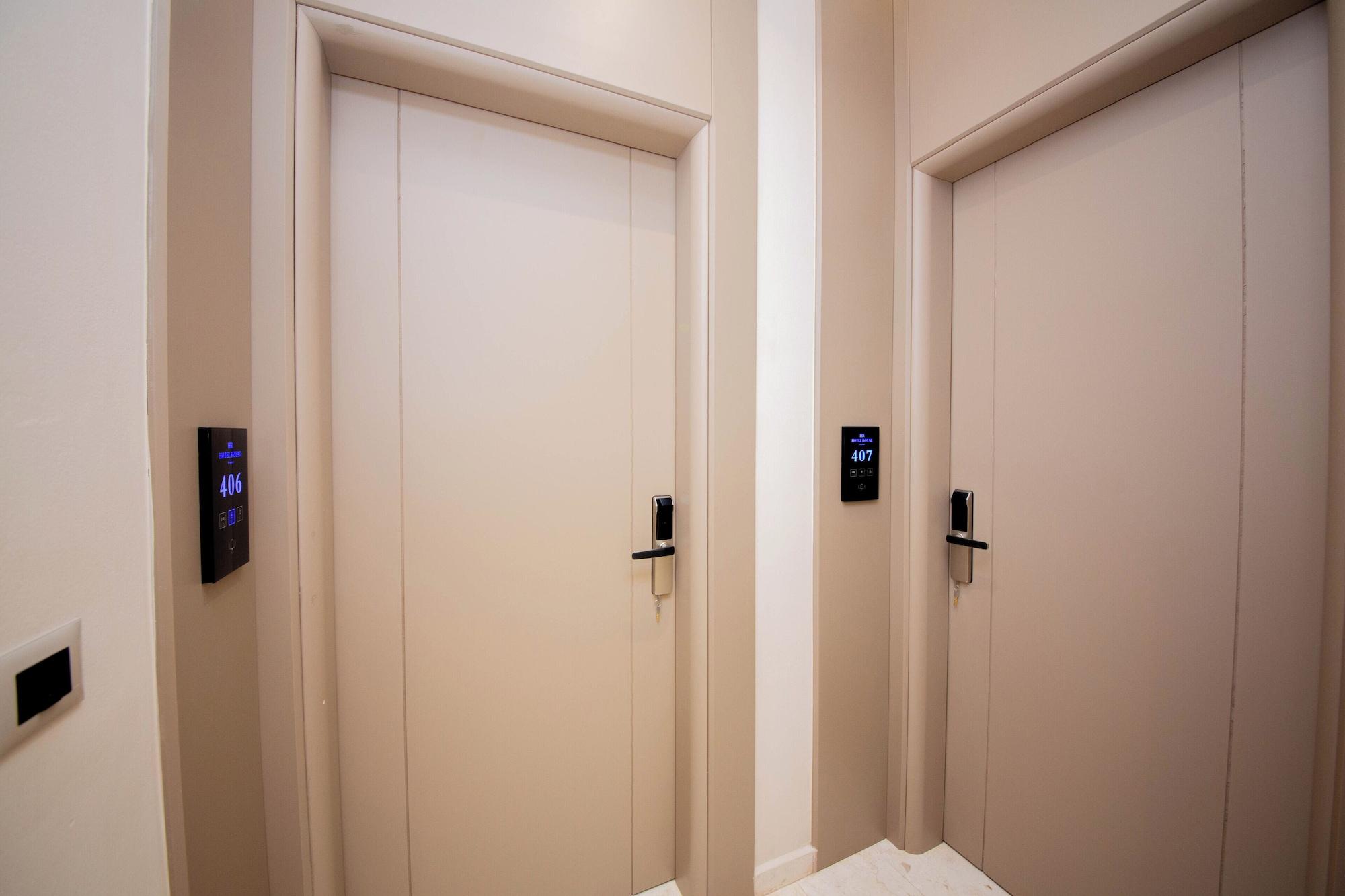 Hotel Royal - фото