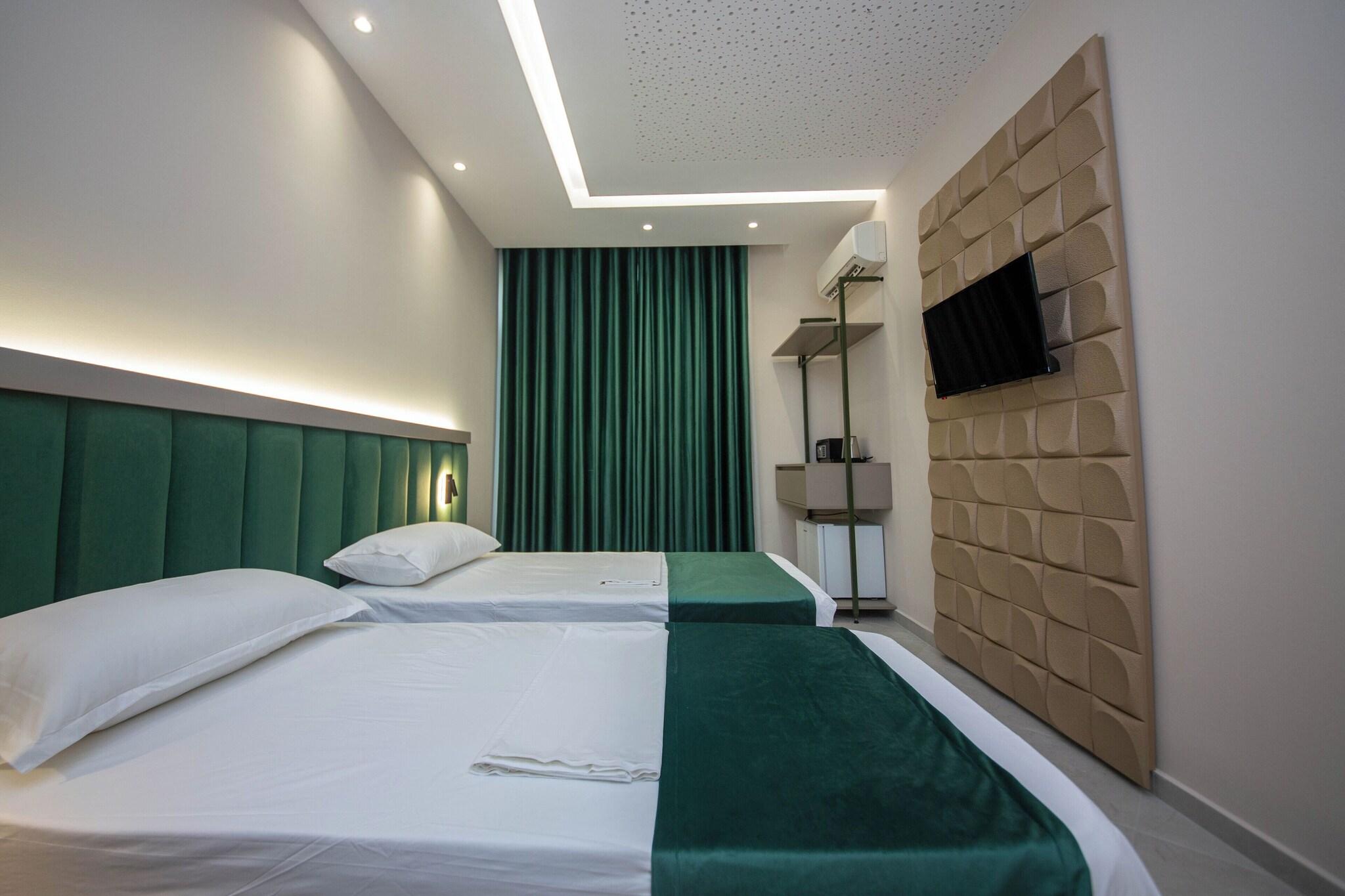 Hotel Royal - фото