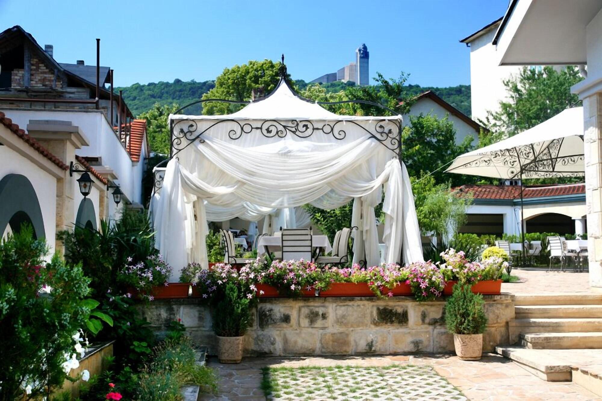 Hotel Green Palace