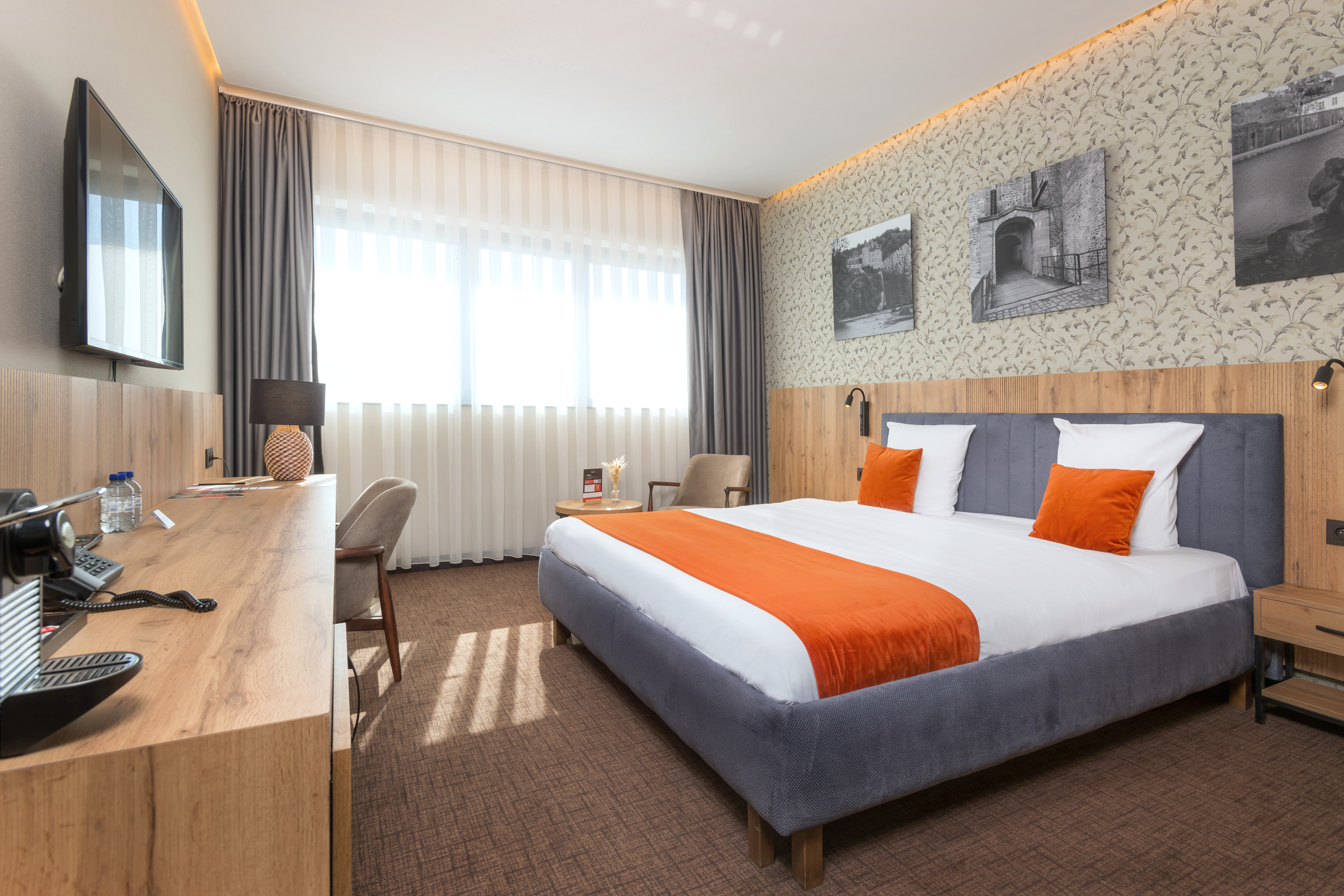 Double room, king