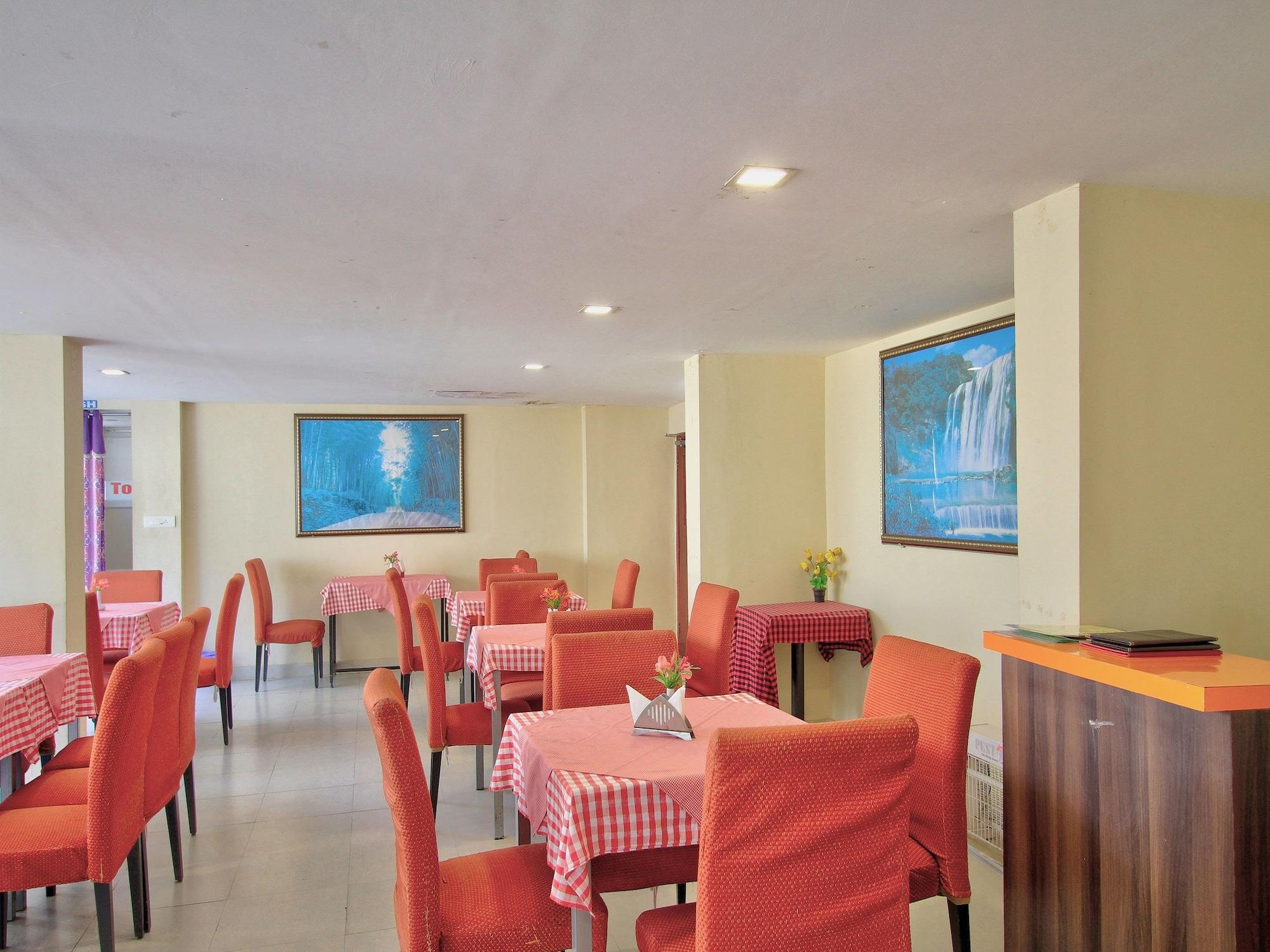 10950 Hotel Hills Palace