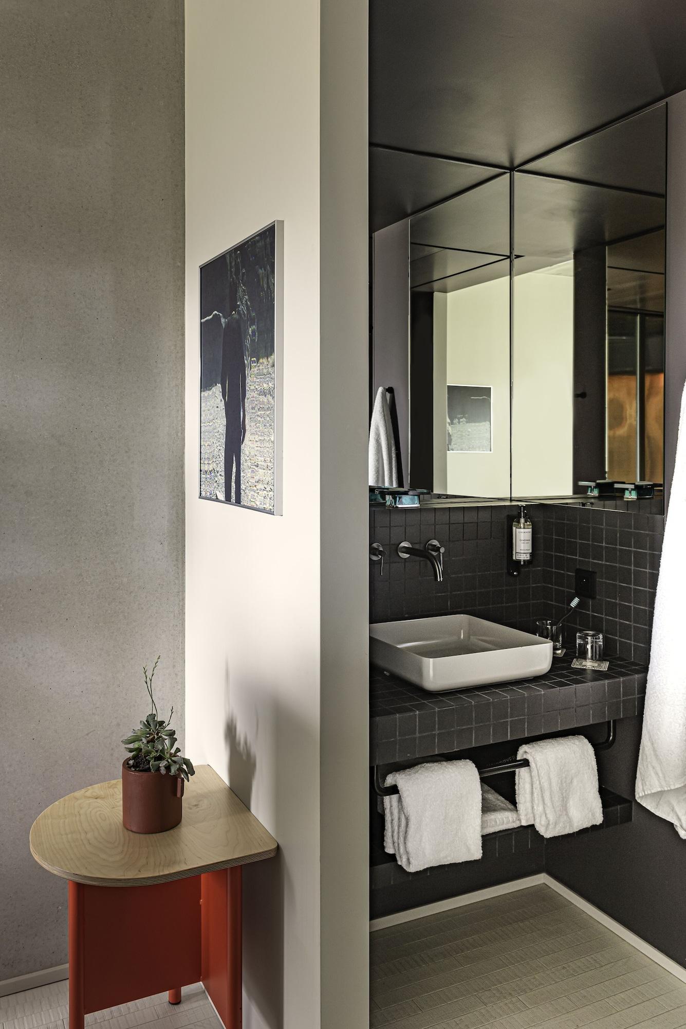 mk2 Hotel Paradiso by null