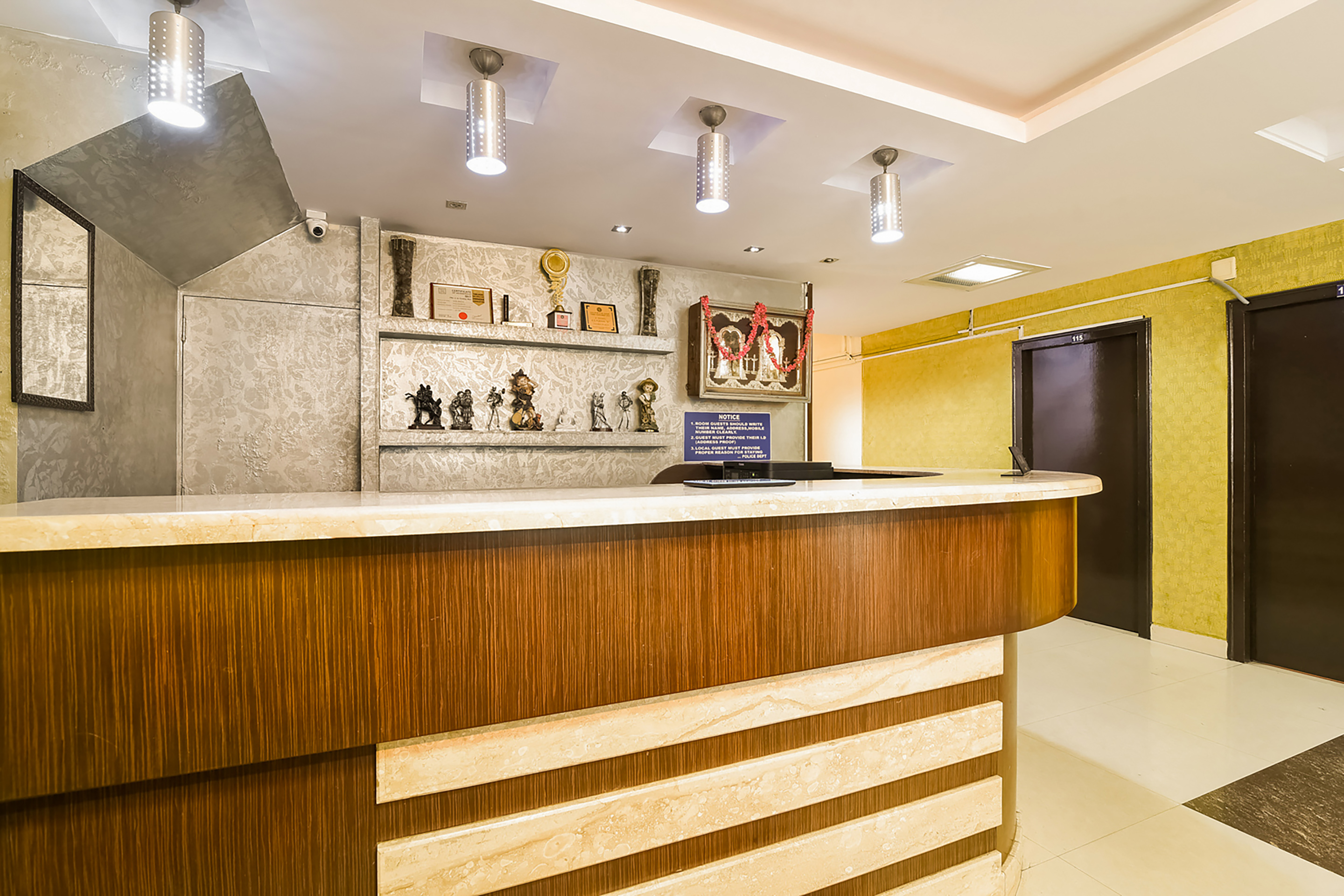 OYO Flagship 36422 Hotel Maruthi Gandhi Park